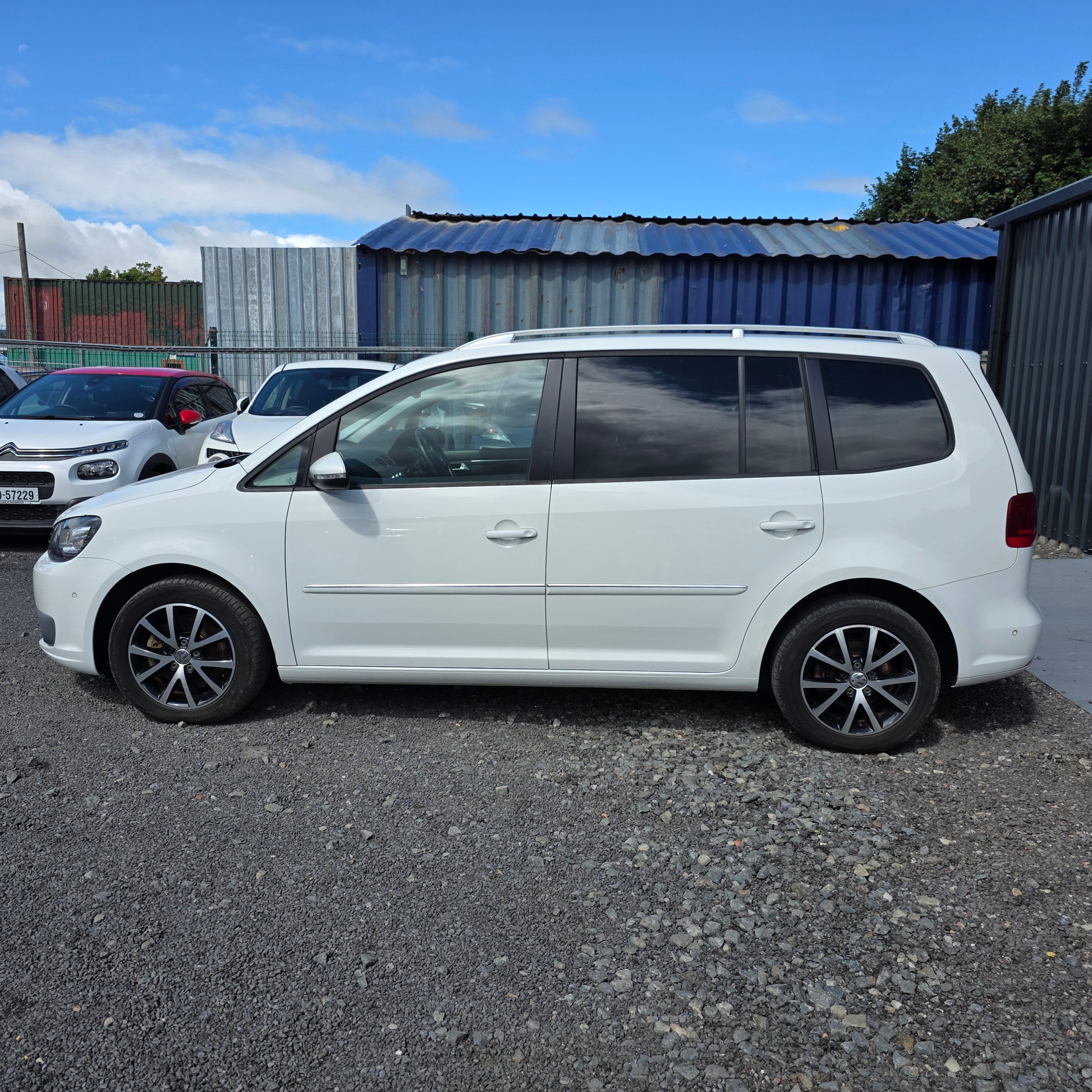 Volkswagen Touran Automatic 2015 Highline