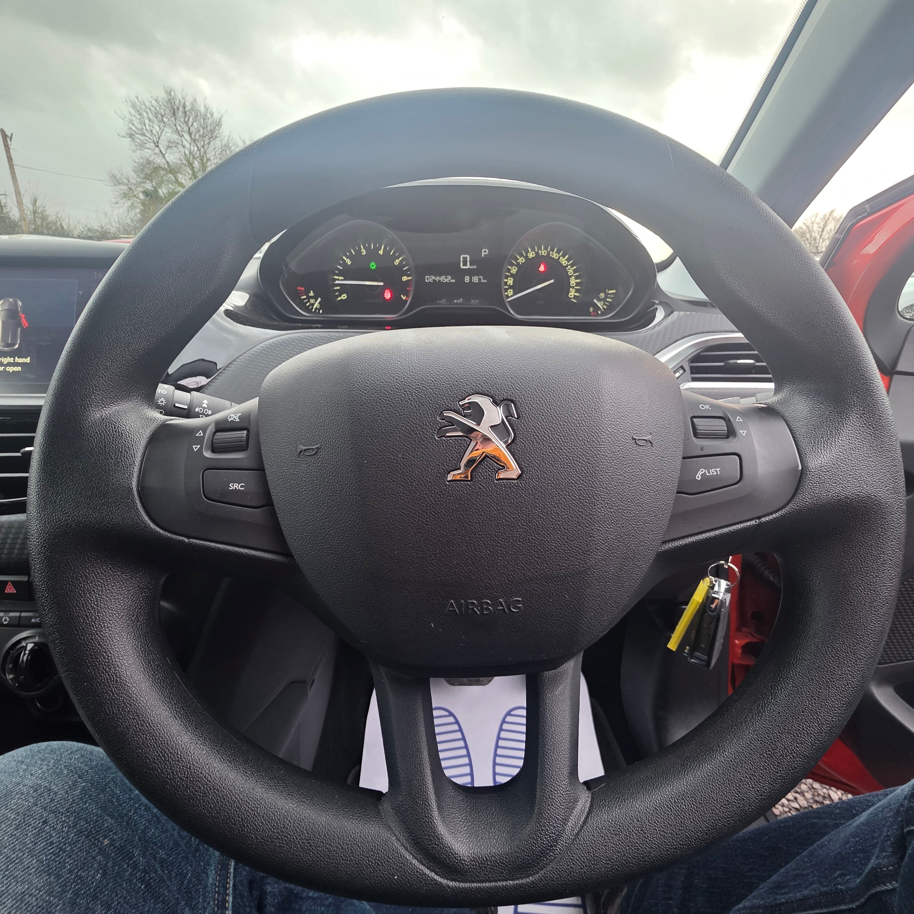 Peugeot 208 Automatic 2017 Low Miles