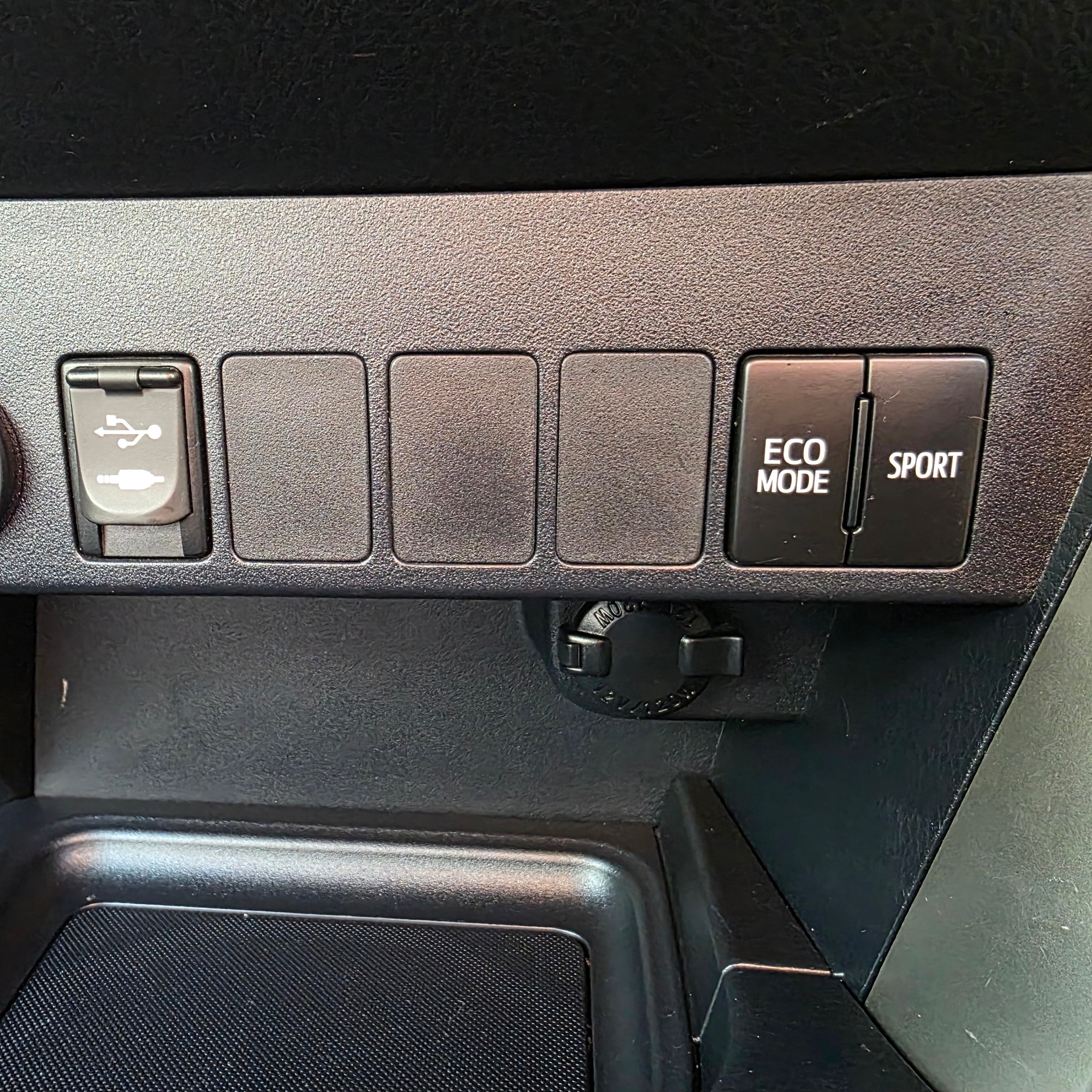 Toyota Rav-4 Automatic 2015