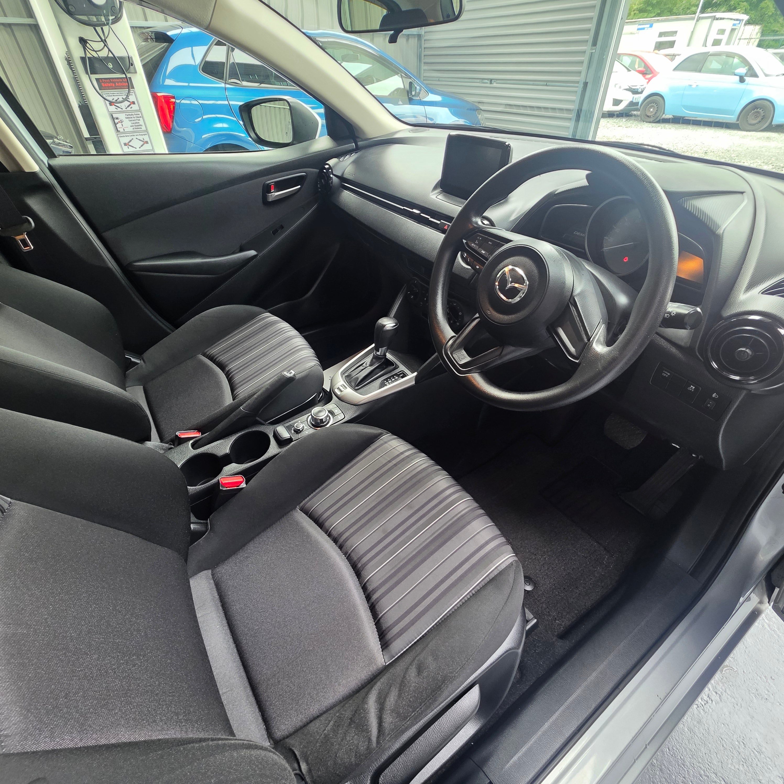 Mazda Demio Automatic 2017