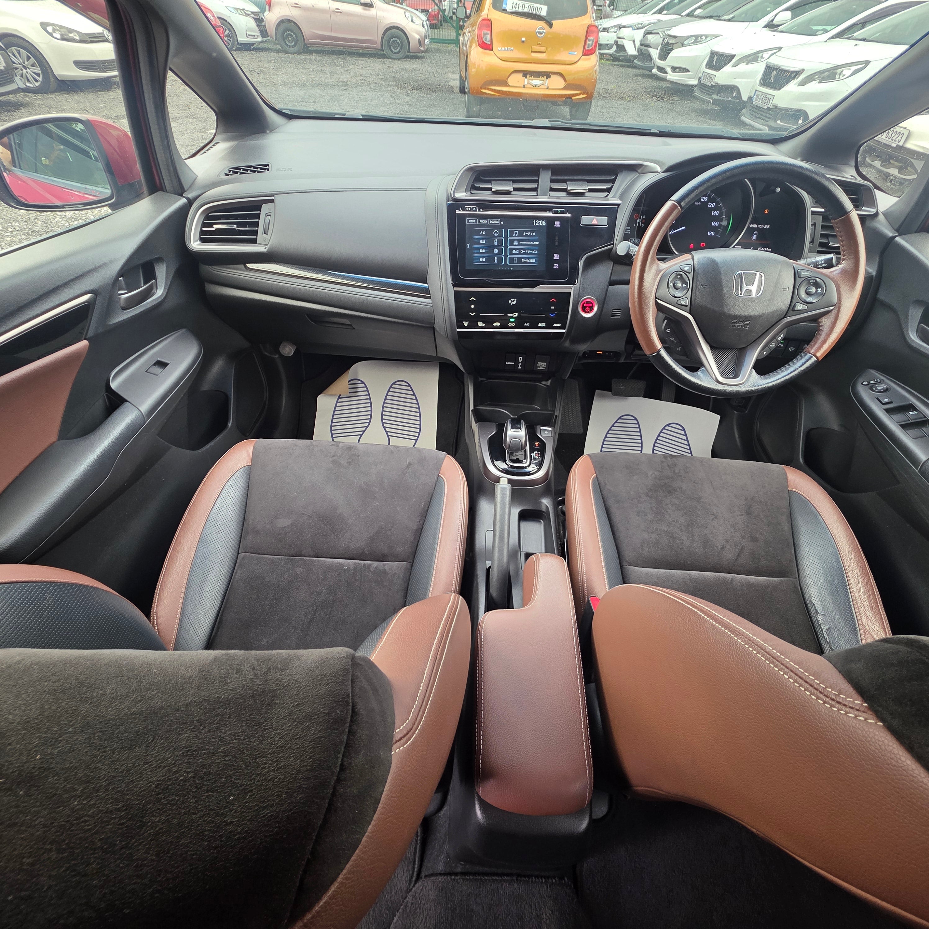 Honda Fit Hybrid Automatic 2018 Full Leather