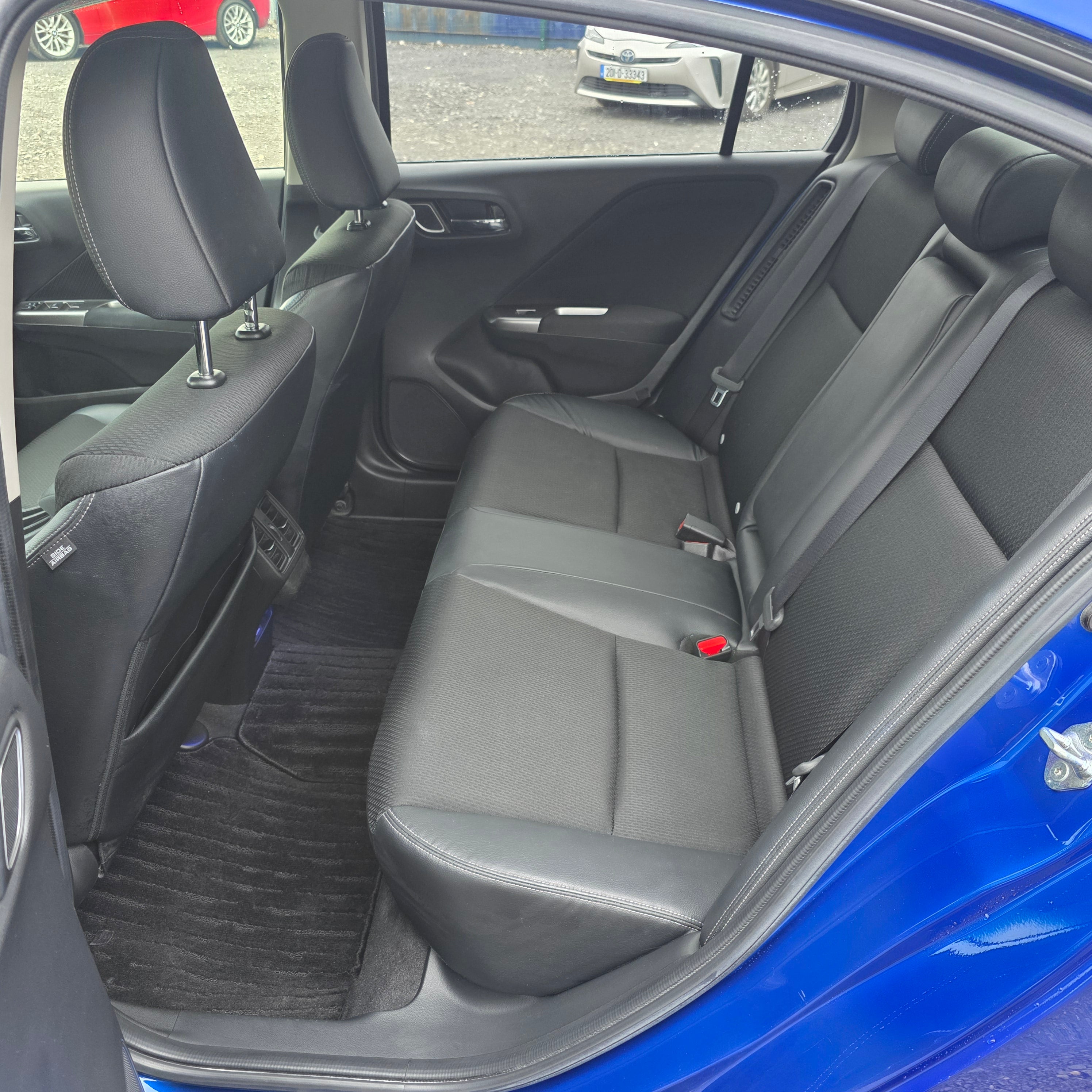 Honda Grace 2018 Automatic Hybrid