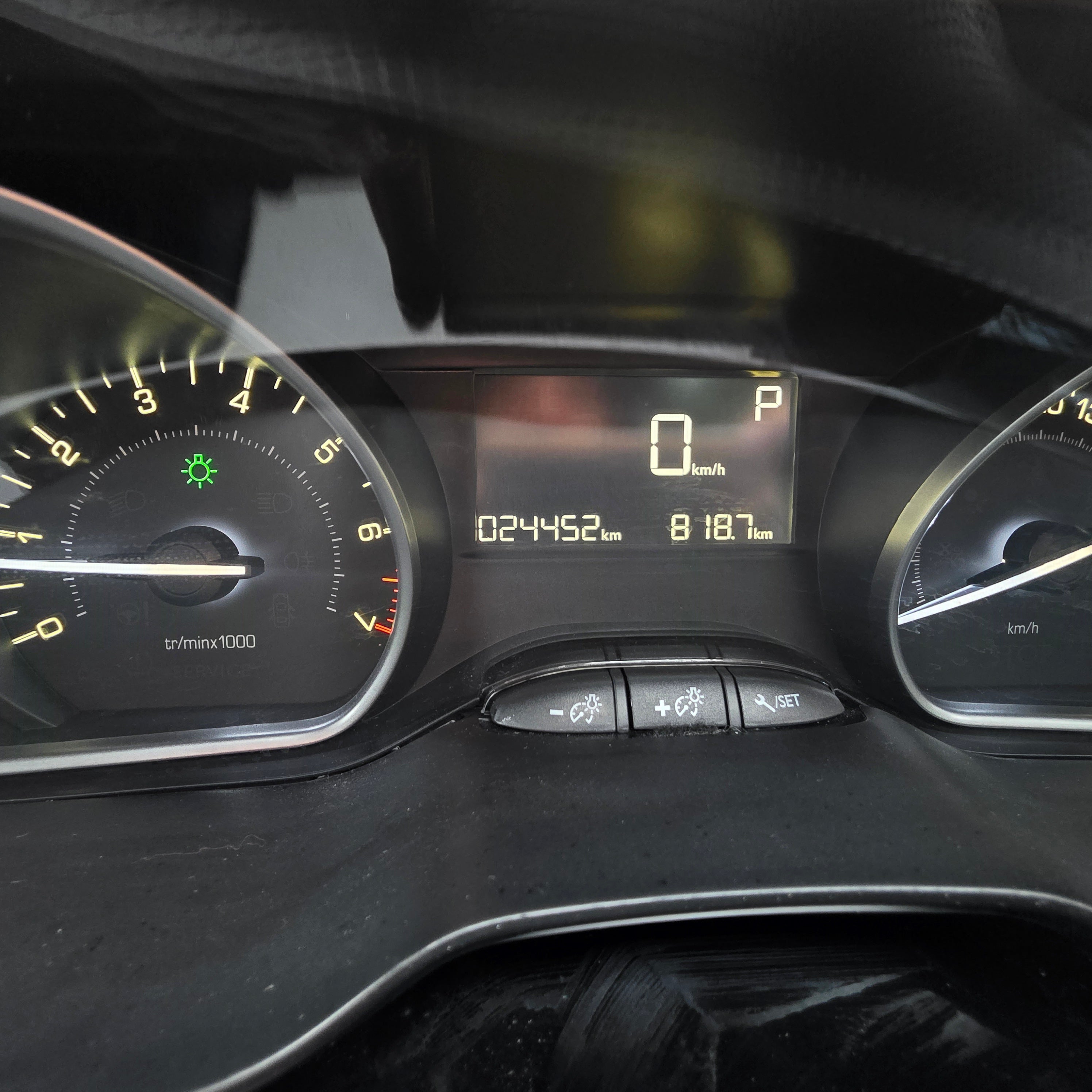 Peugeot 208 Automatic 2017 Low Miles