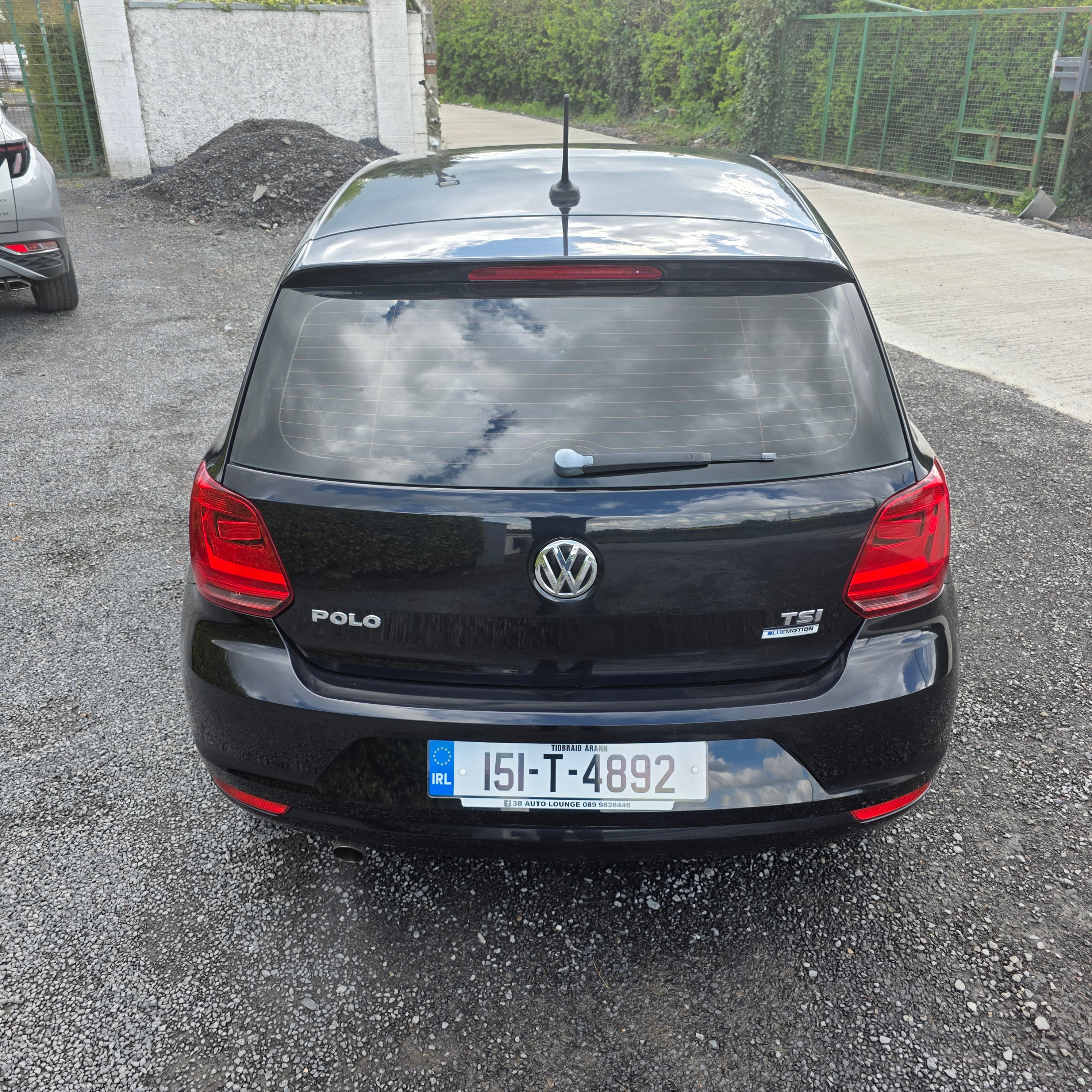 Volkswagen Polo 2015 Automatic