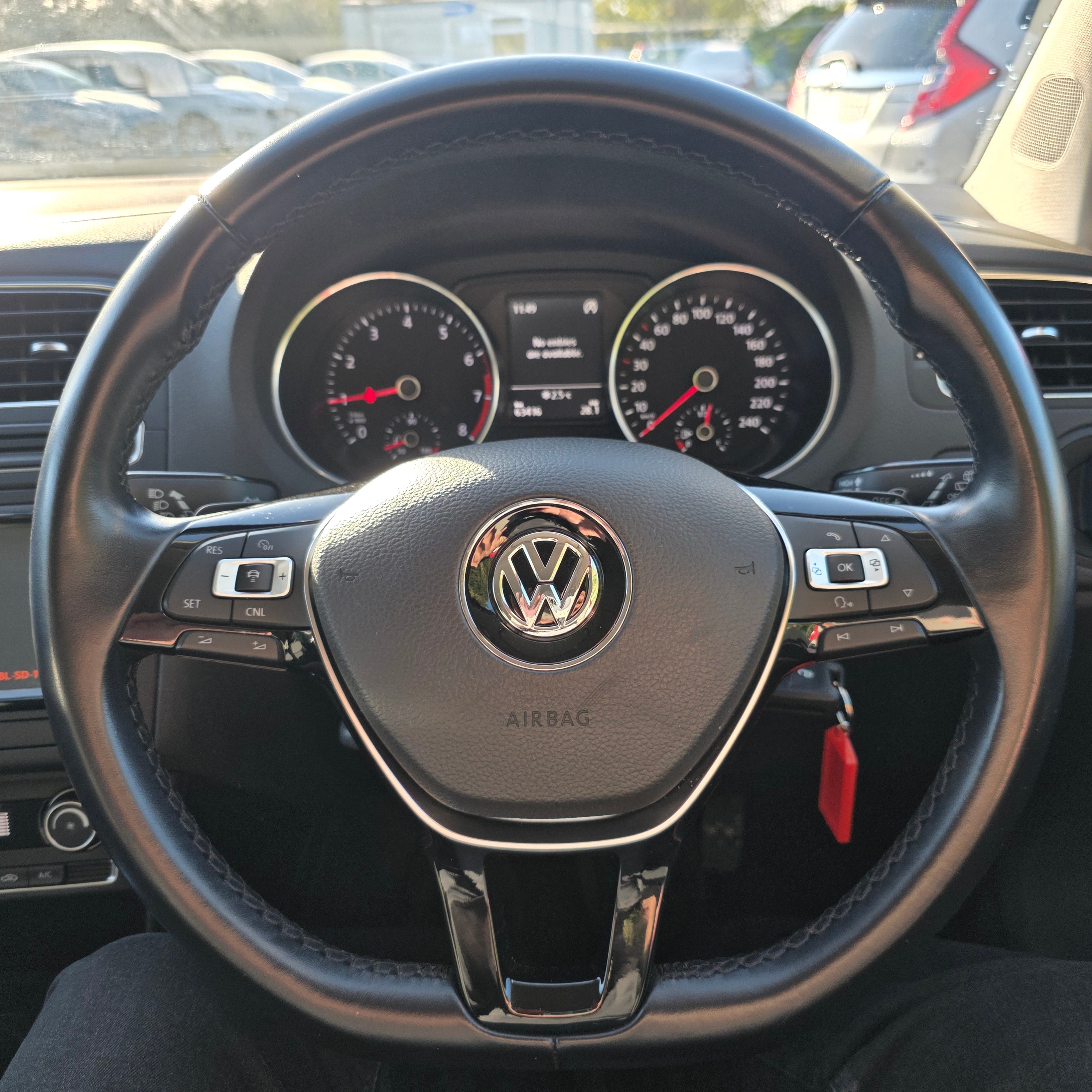 Volkswagen Polo Automatic 2015