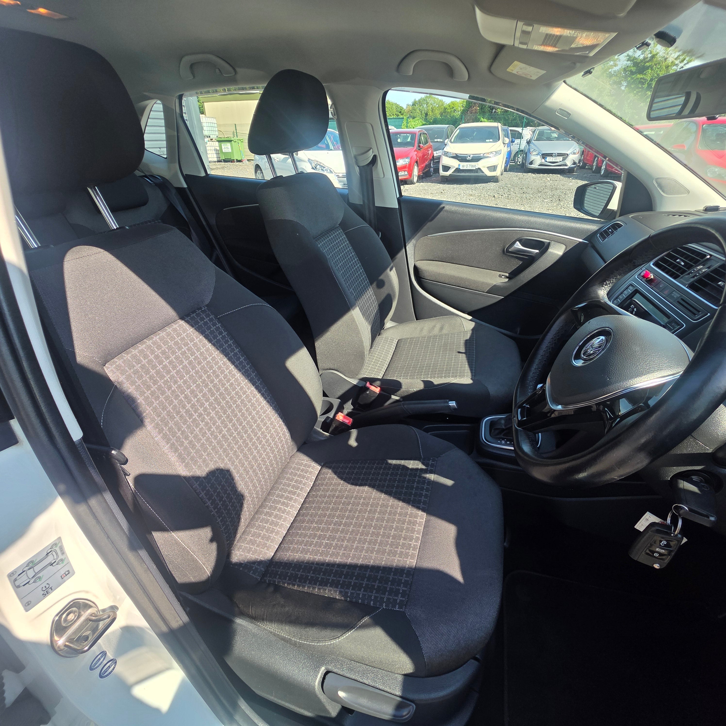 Volkswagen Polo Automatic 2015