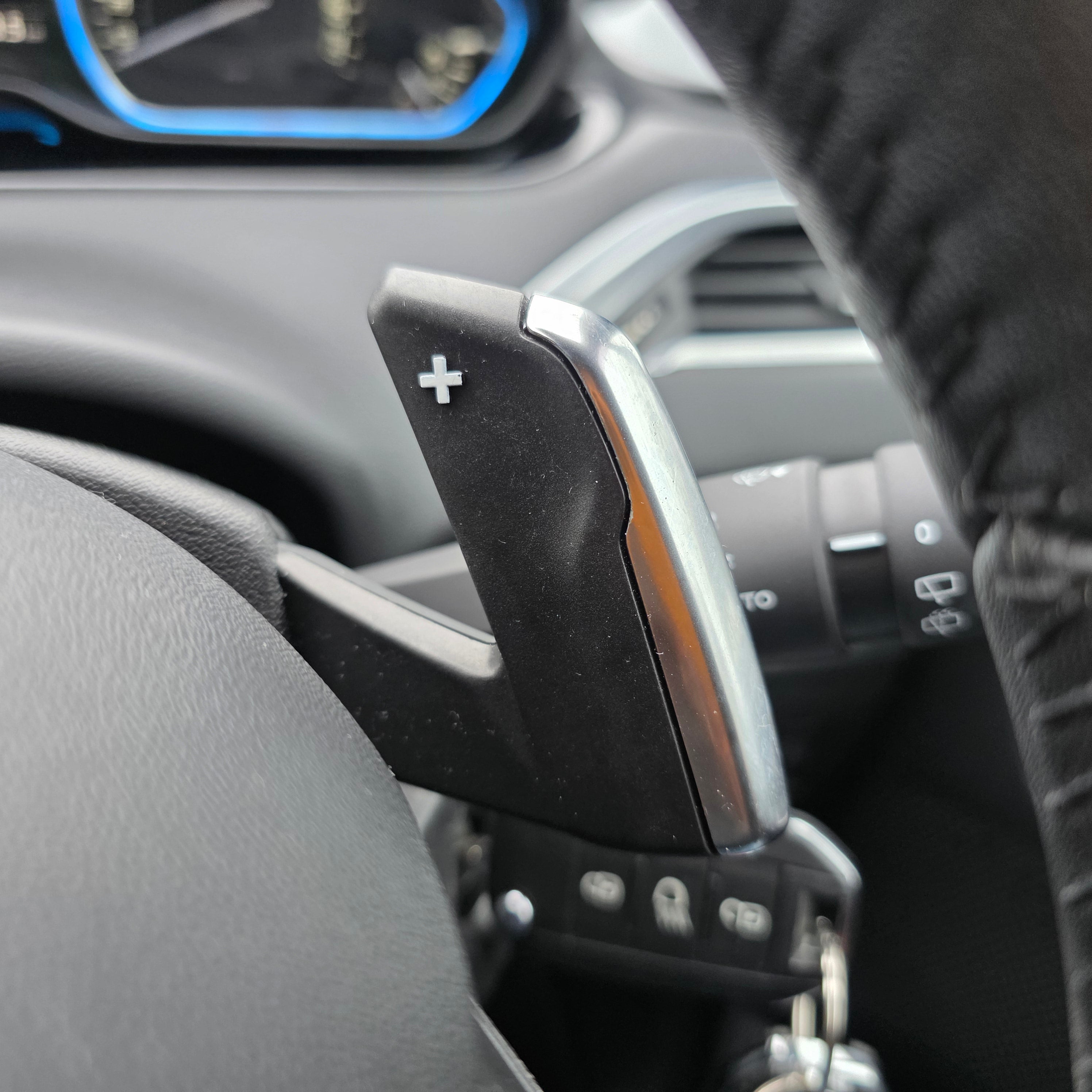 Peugeot 208 Automatic 2015 Low Miles