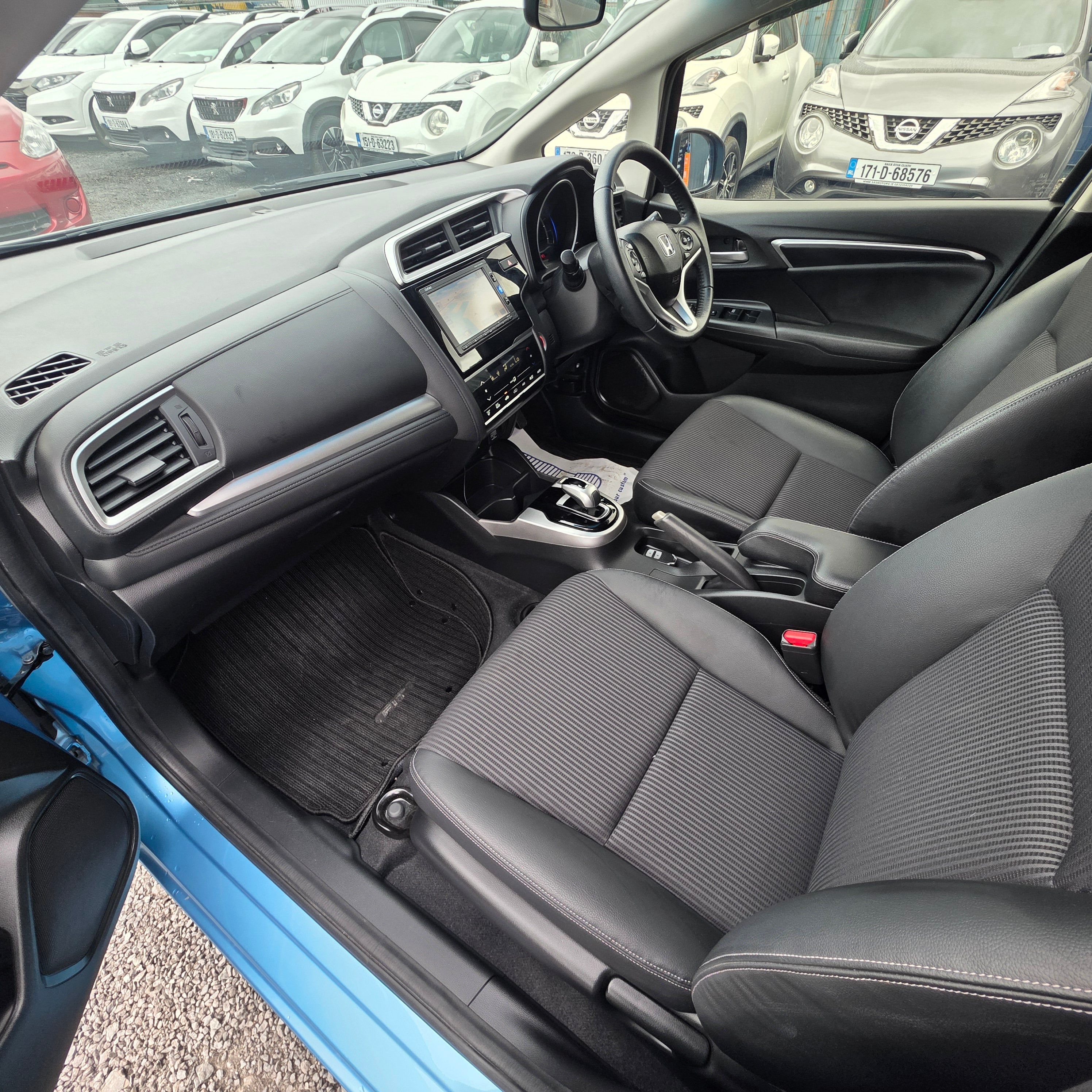Honda Fit Hybrid Automatic 2017 Low Miles Leather