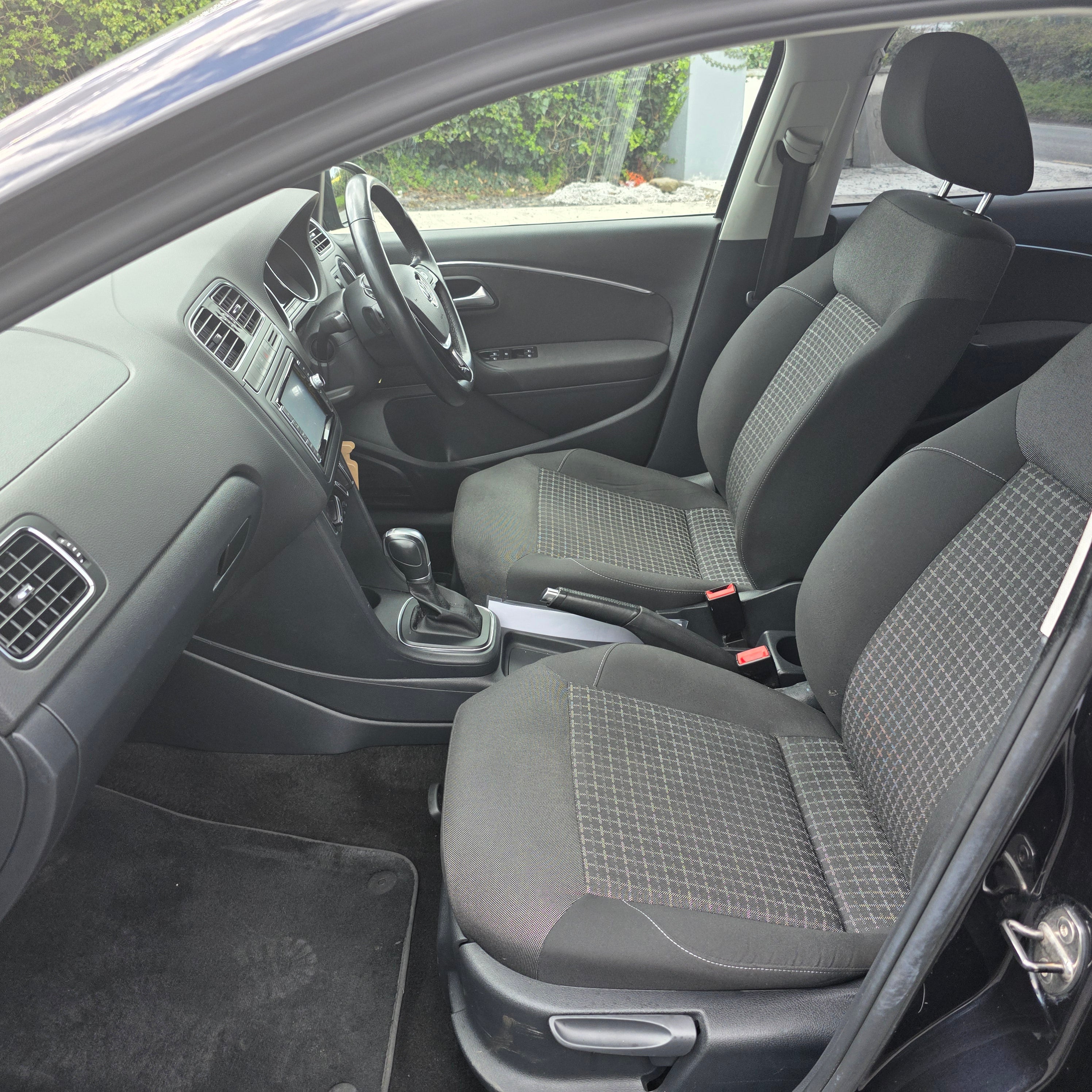 Volkswagen Polo 2015 Automatic