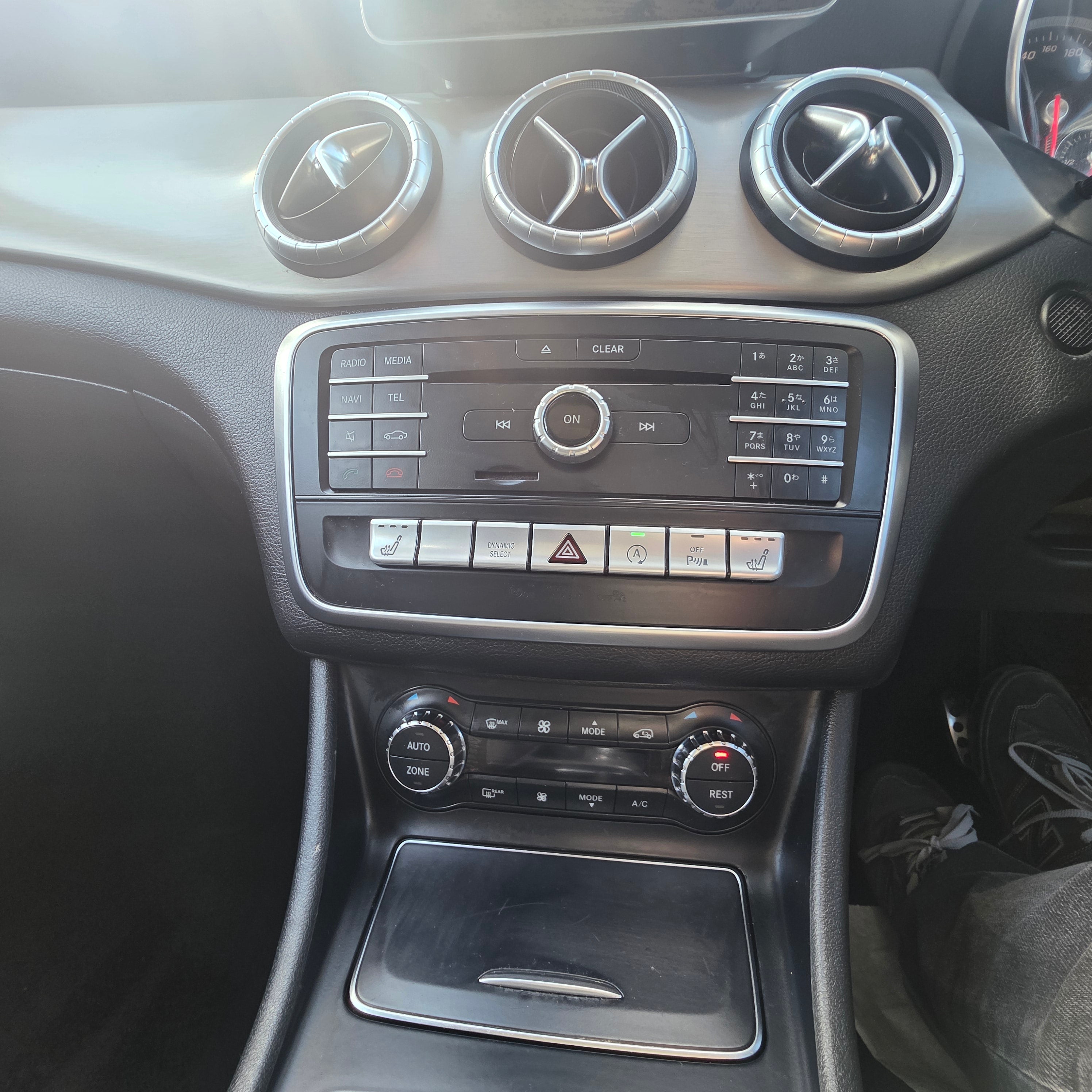 Mercedes-Benz CLA-180 AMG AUTOMATIC PANORAMIC SUNROOF