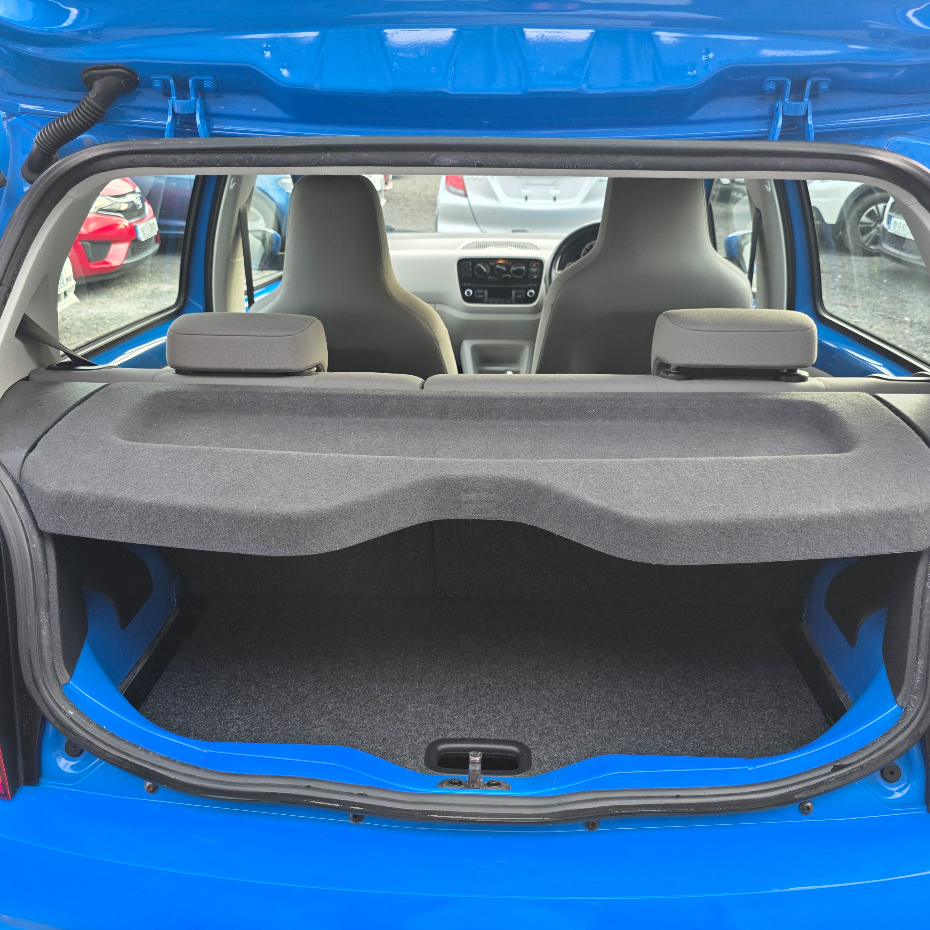 Volkswagen Up Automatic 2015