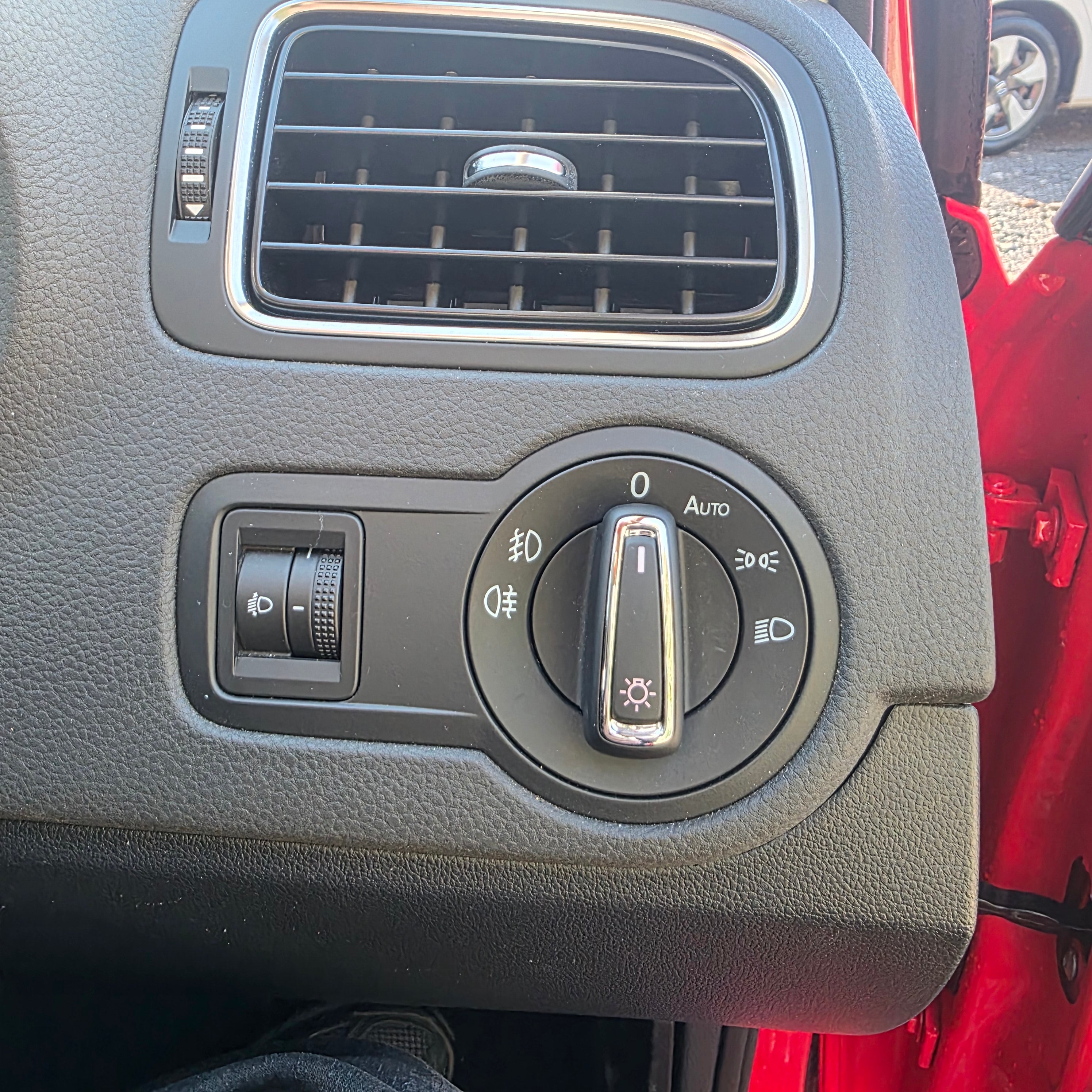 Volkswagen Polo Automatic 2015