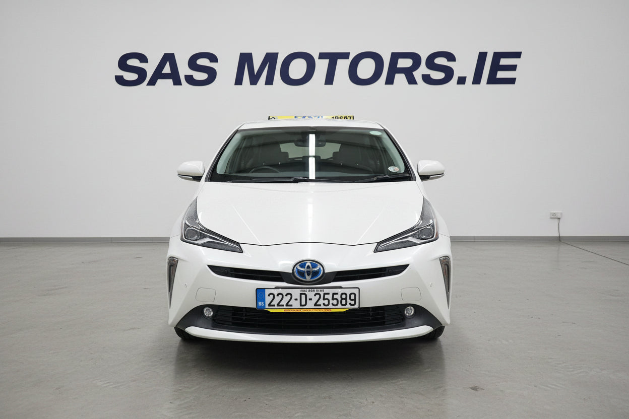 Toyota Prius 2022 Ready Taxi With Plate to Rent