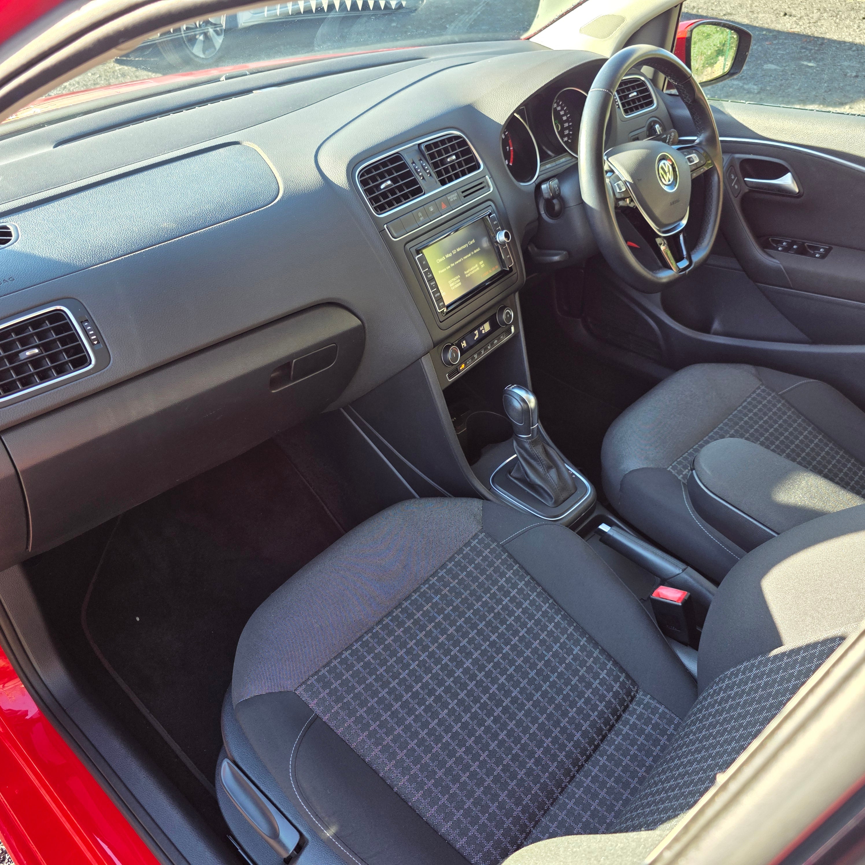 Volkswagen Polo Automatic 2015