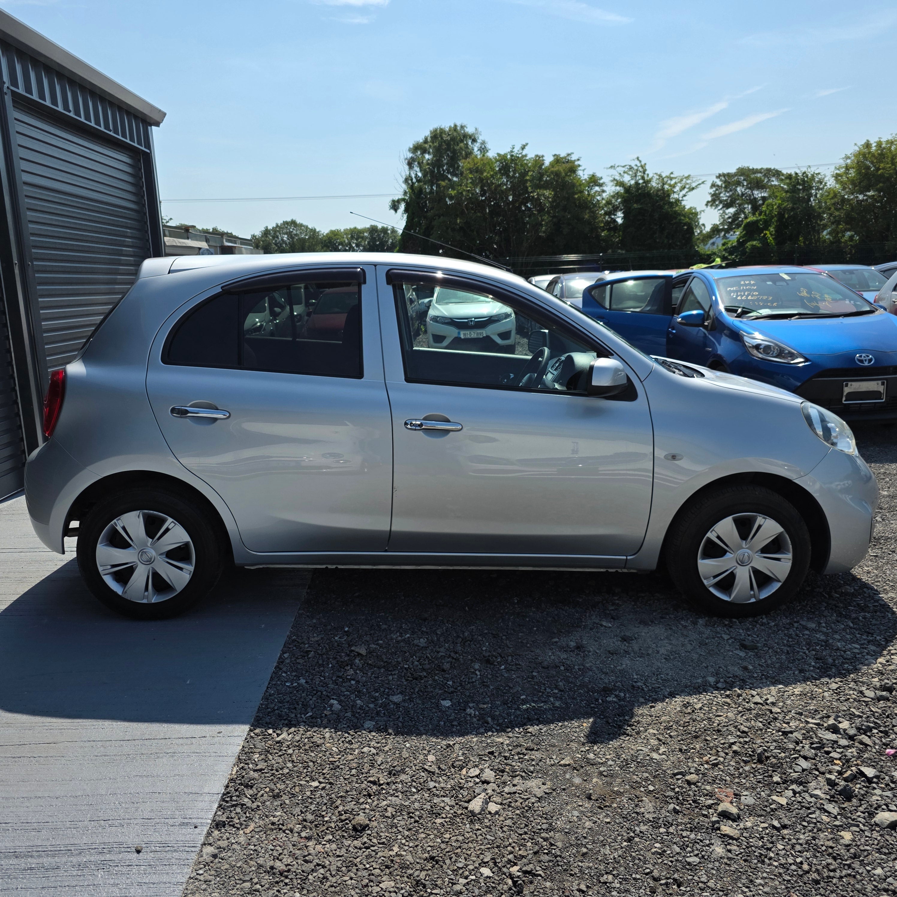 Nissan March Automatic 2014