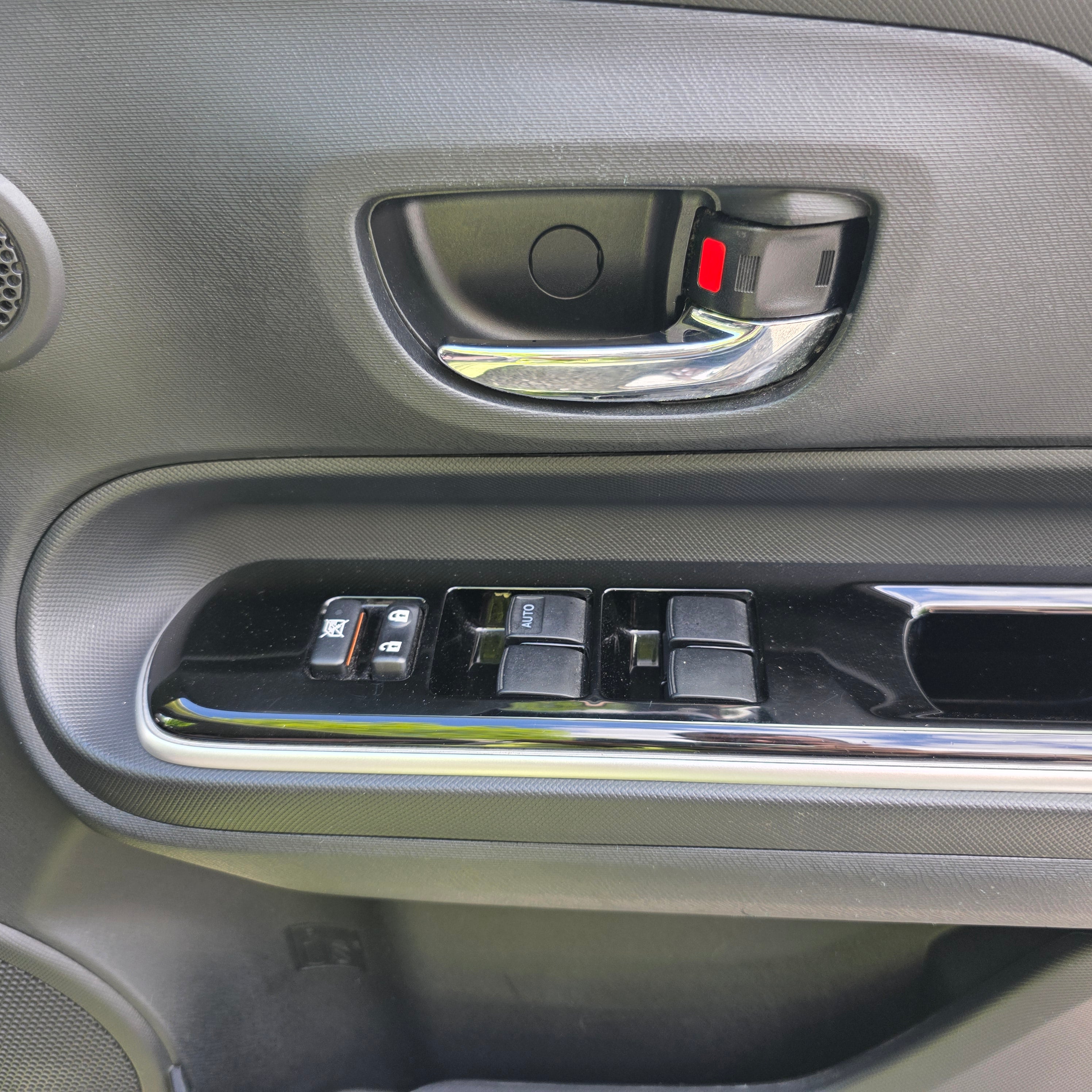 Toyota Aqua 2015 Automatic Hybrid