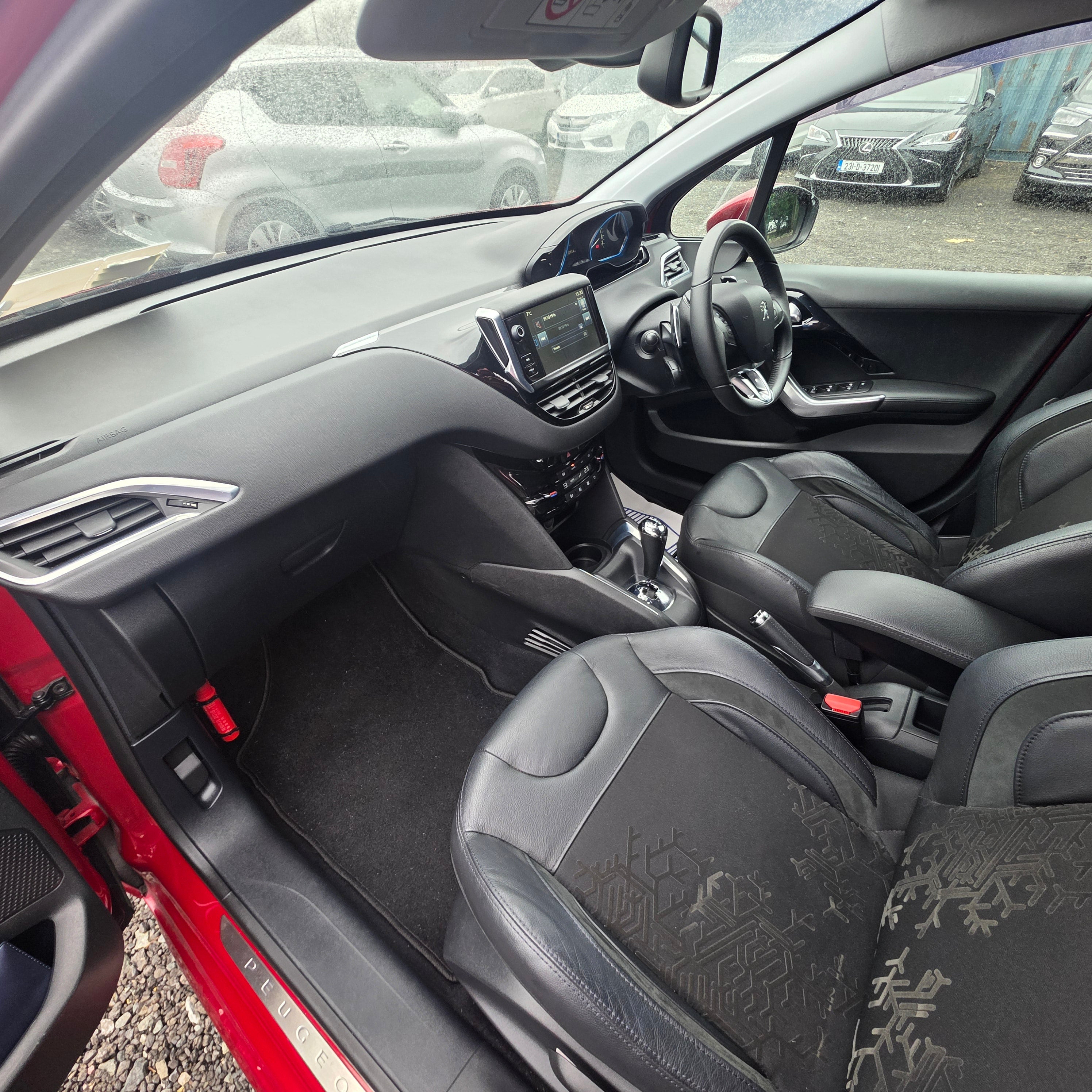 Peugeot 208 Automatic 2015 Low Miles