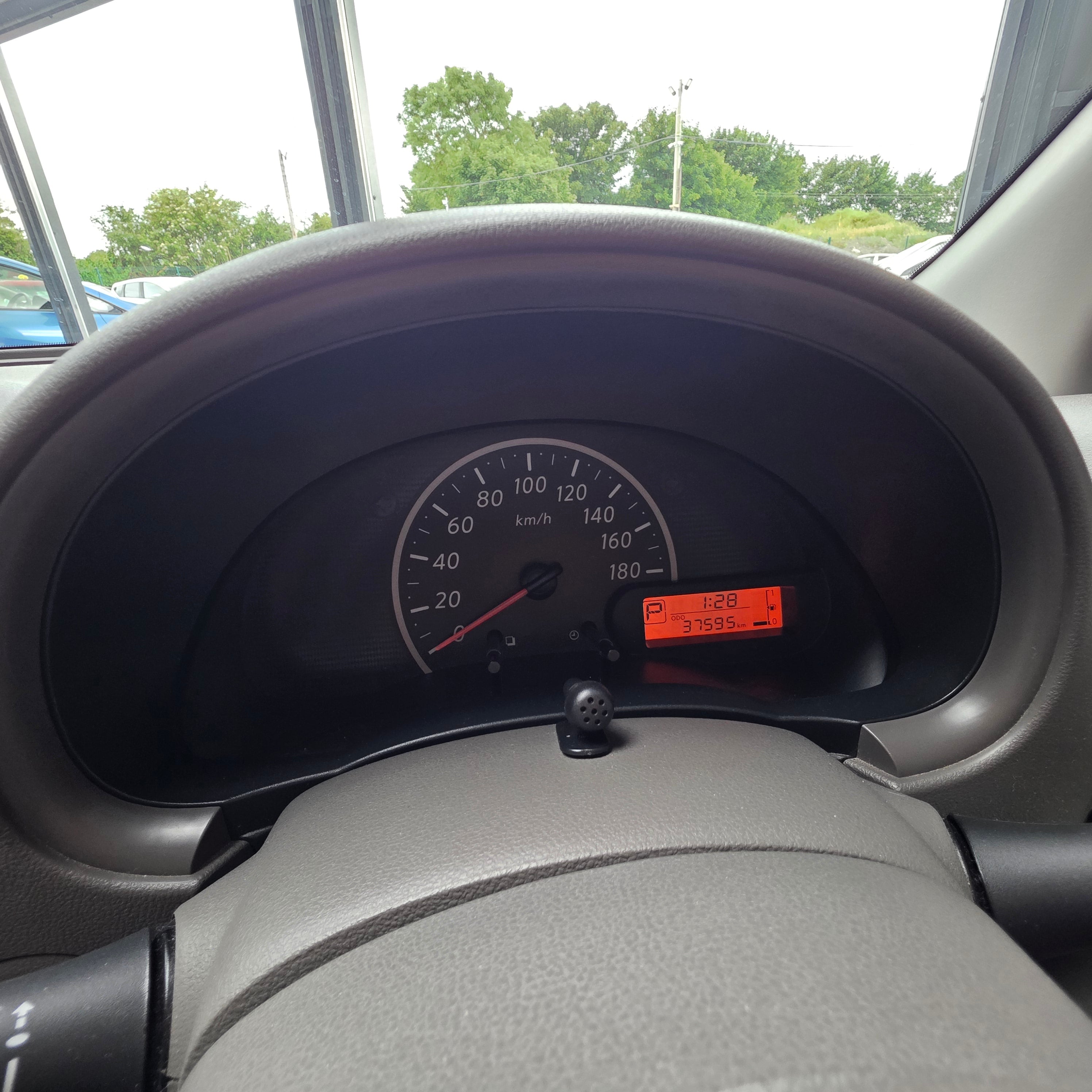 Nissan March Automatic 2014