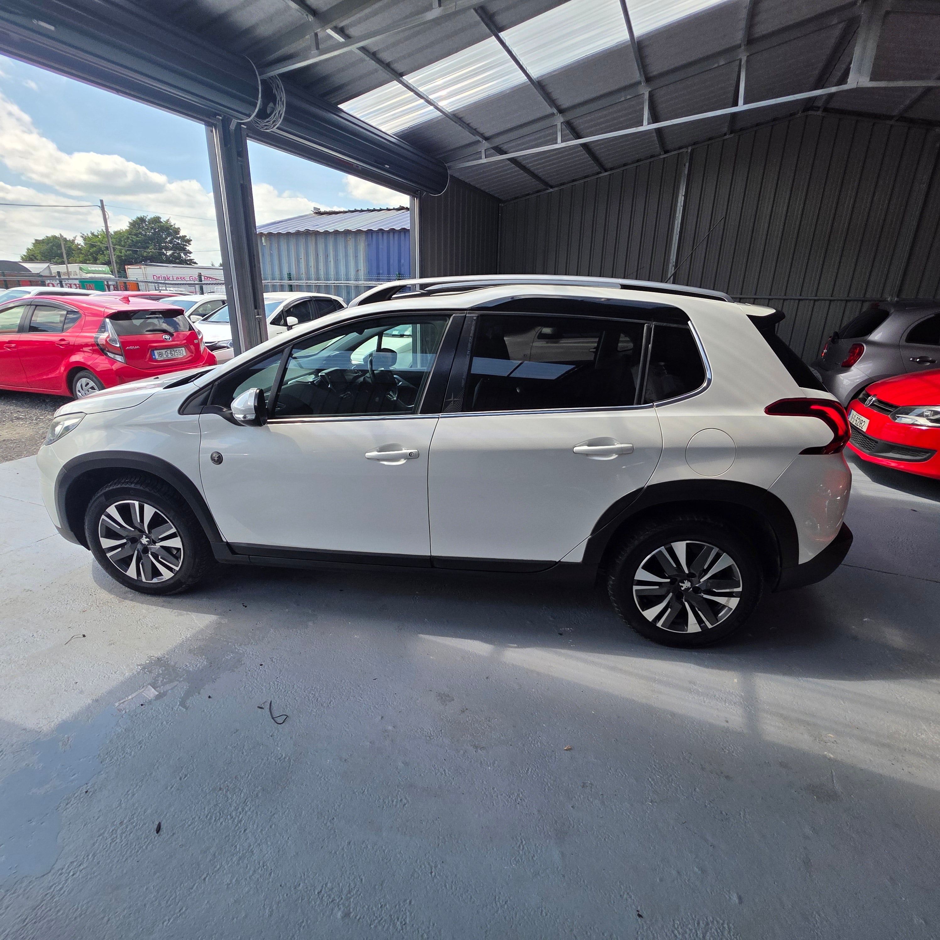 Peugeot 2008 Automatic 2017 Top Spec Panoramic Sunroof