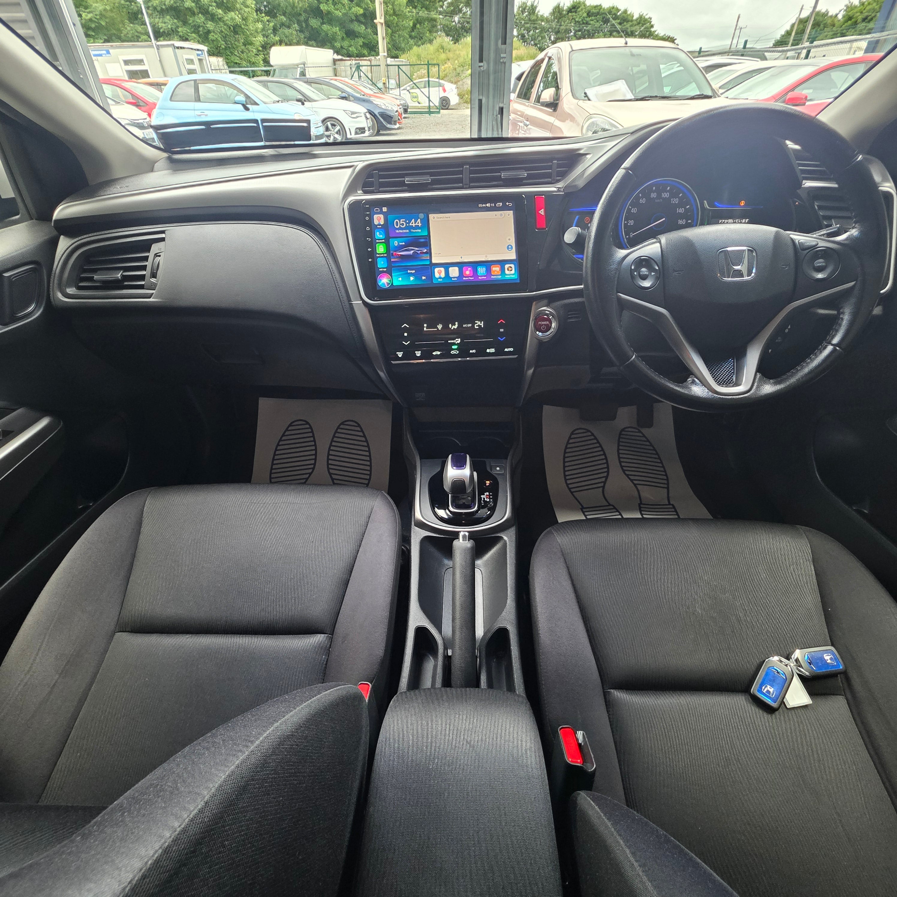 Honda Grace 2015 Automatic