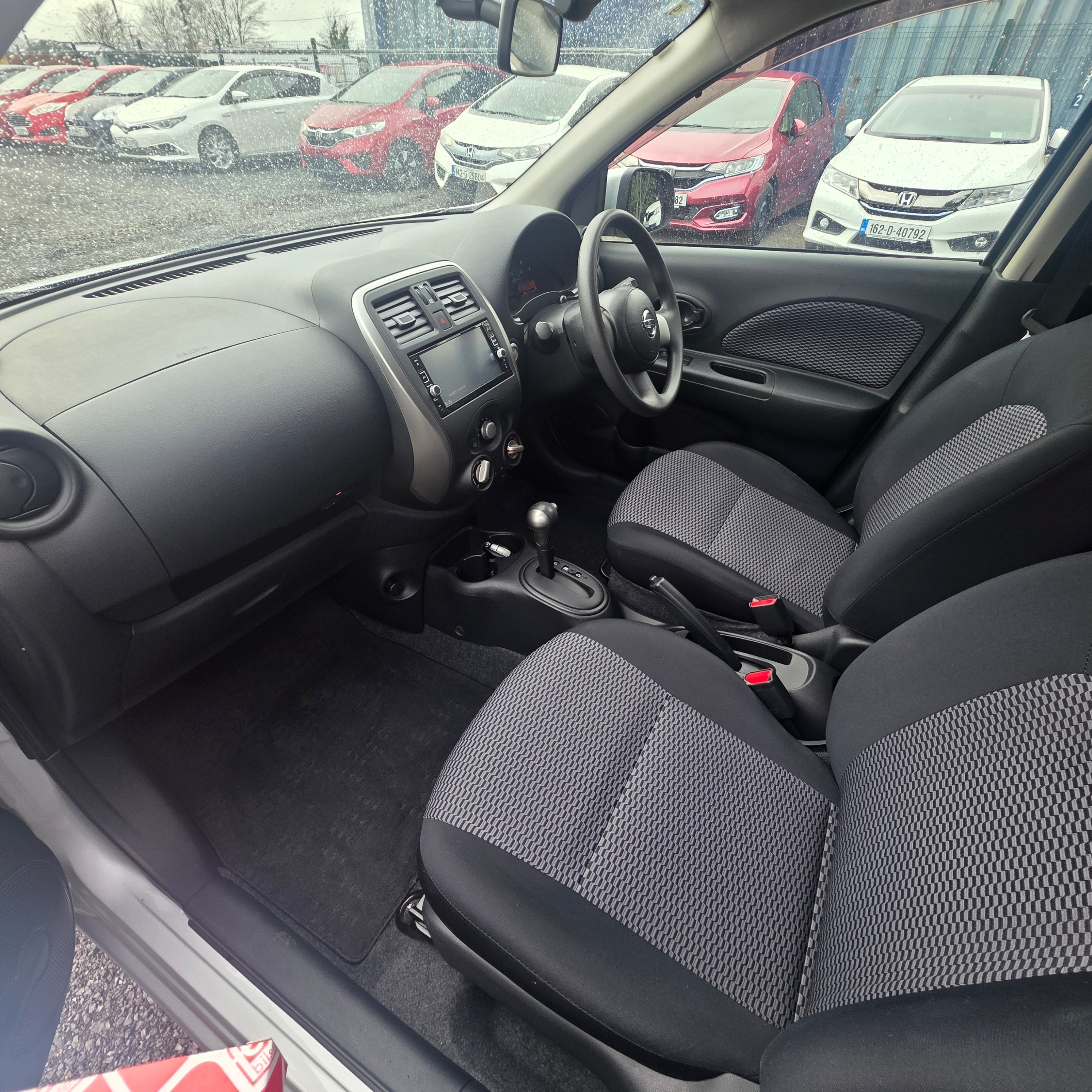 Nissan March Automatic 2015