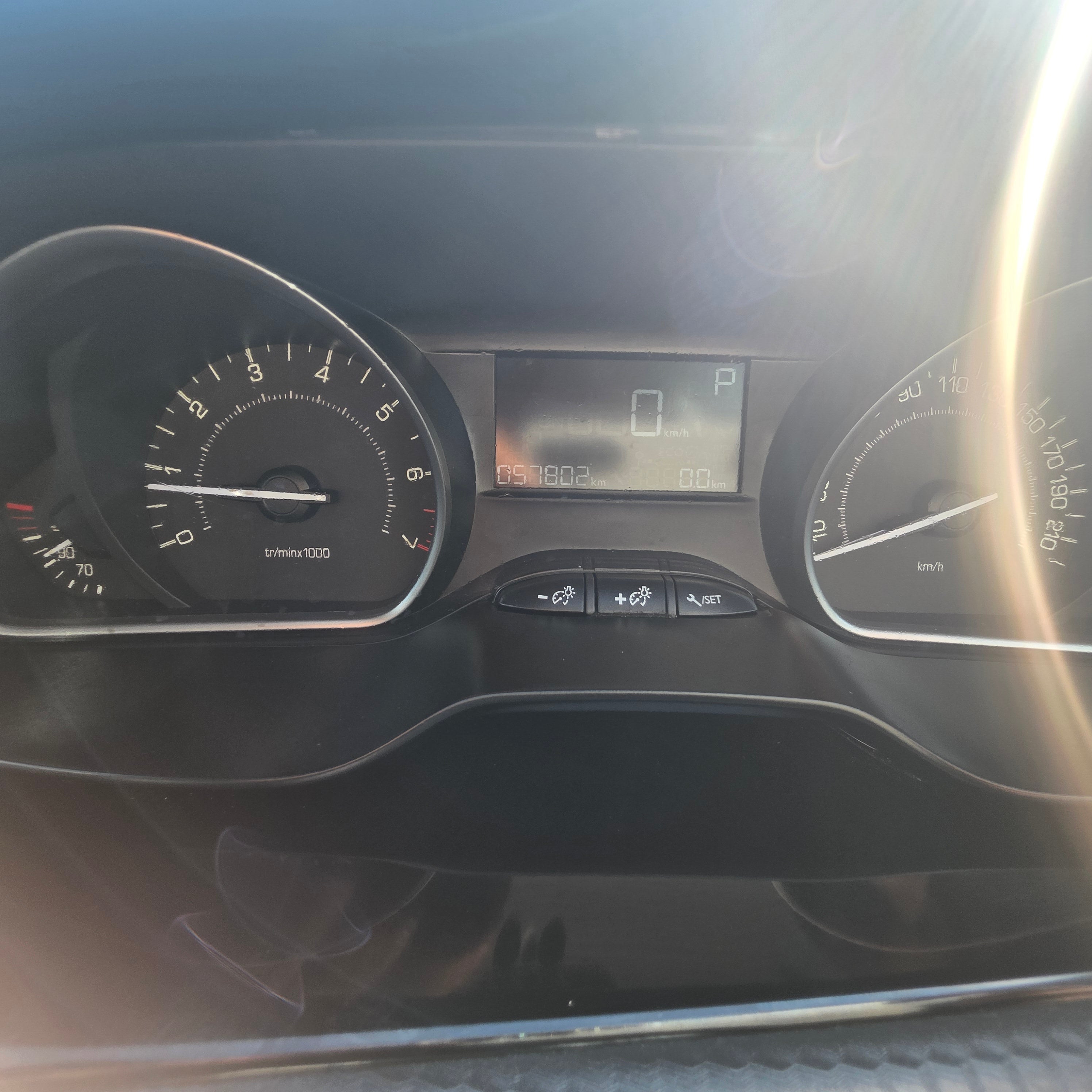 Peugeot 208 Automatic 2017