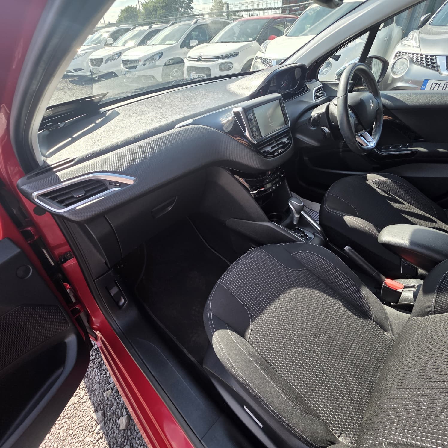 Peugeot 208 Automatic 2017
