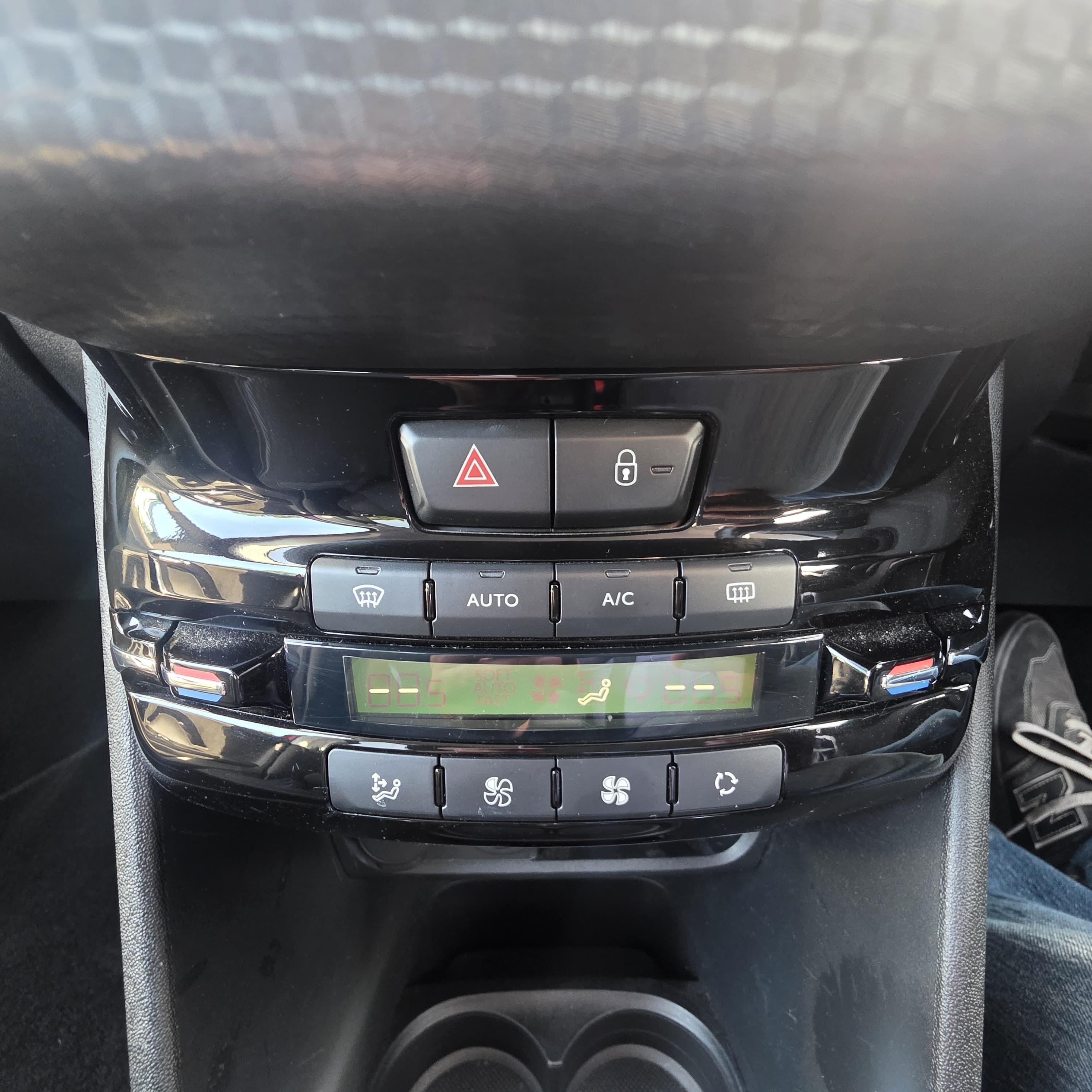 Peugeot 208 Automatic 2018 Low Miles