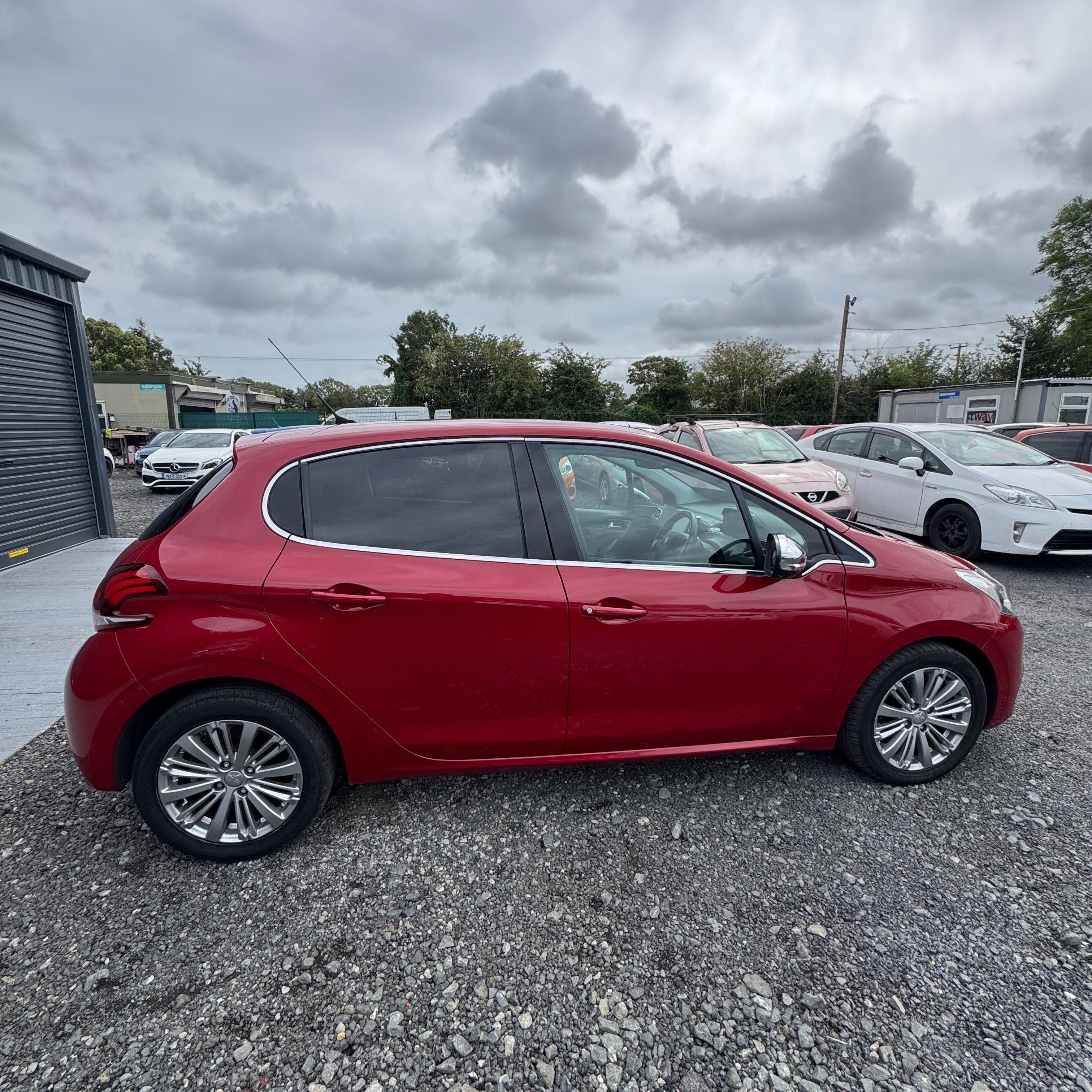 Peugeot 208 Automatic 2018 Low Miles