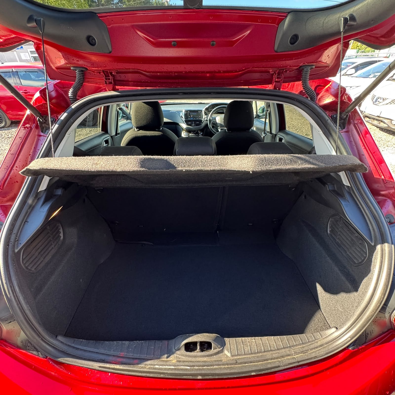 Peugeot 208 Automatic 2017 Panoramic Sunroof