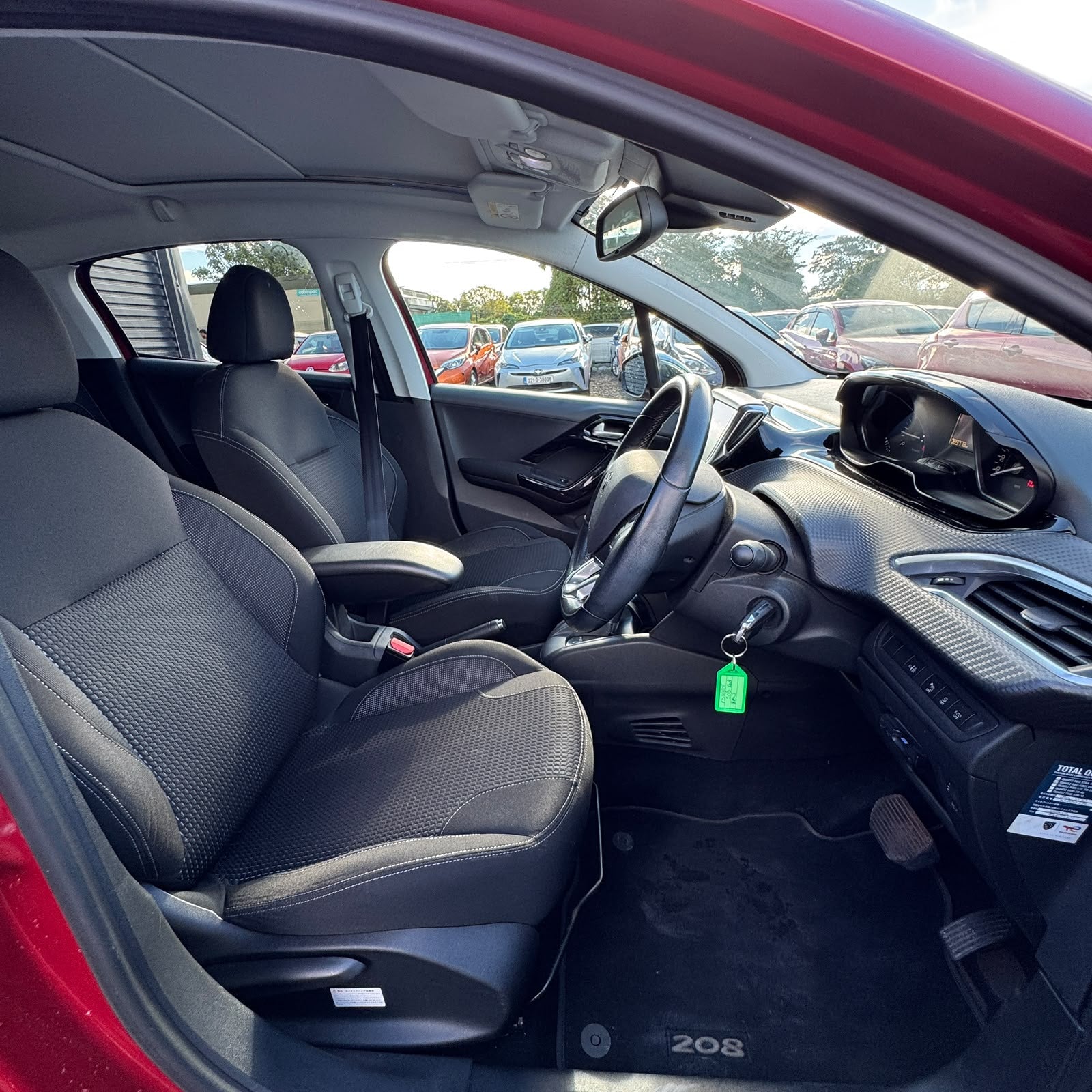 Peugeot 208 Automatic 2017 Panoramic Sunroof