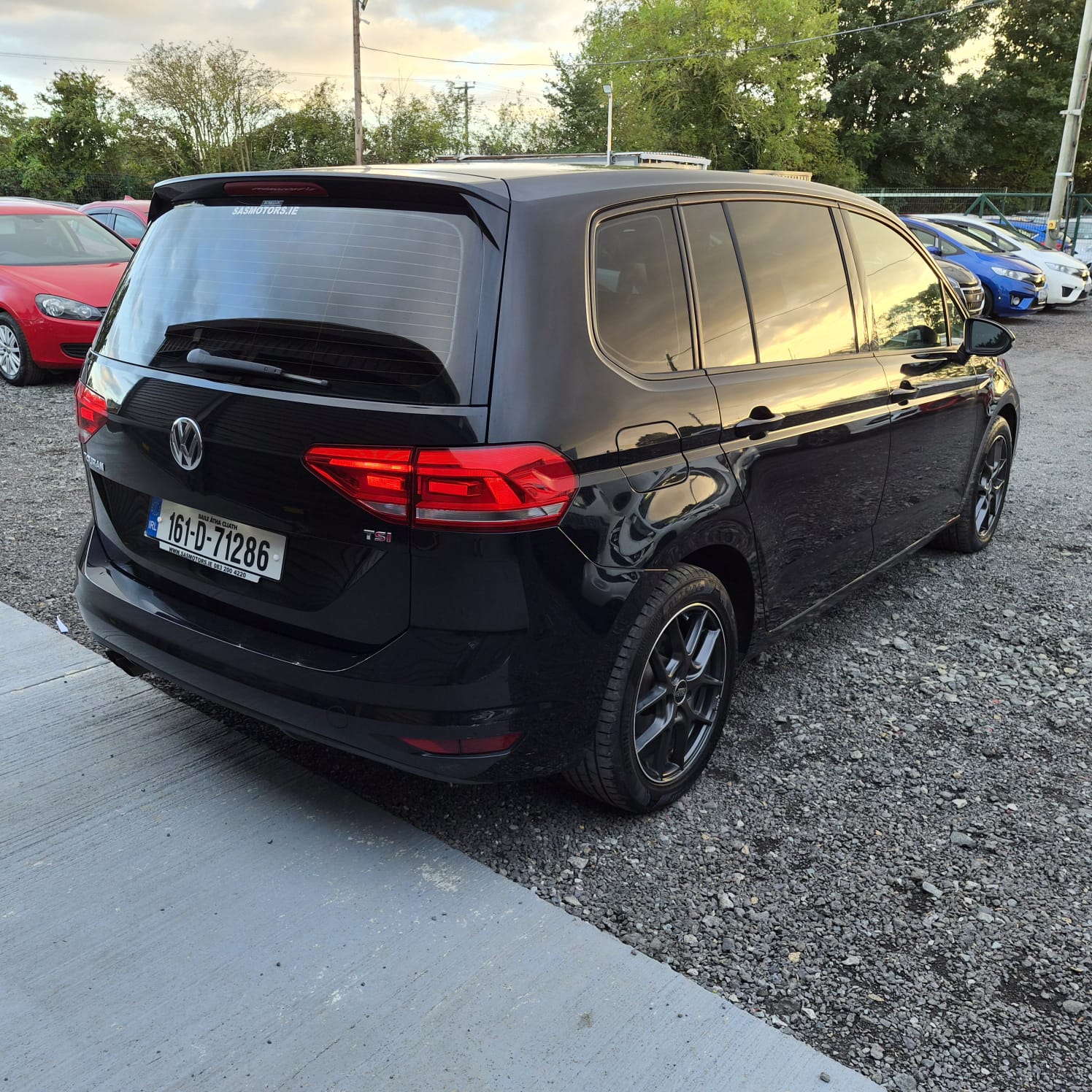 VW Touran Automatic 2016