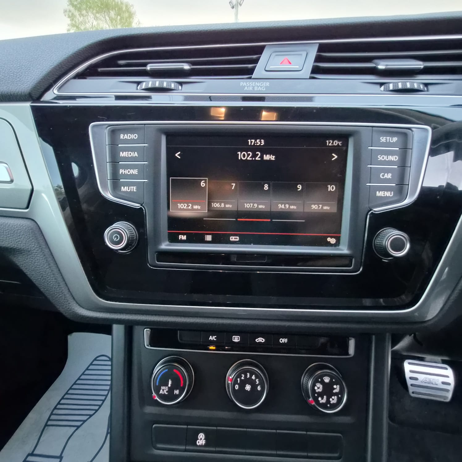 VW Touran Automatic 2016