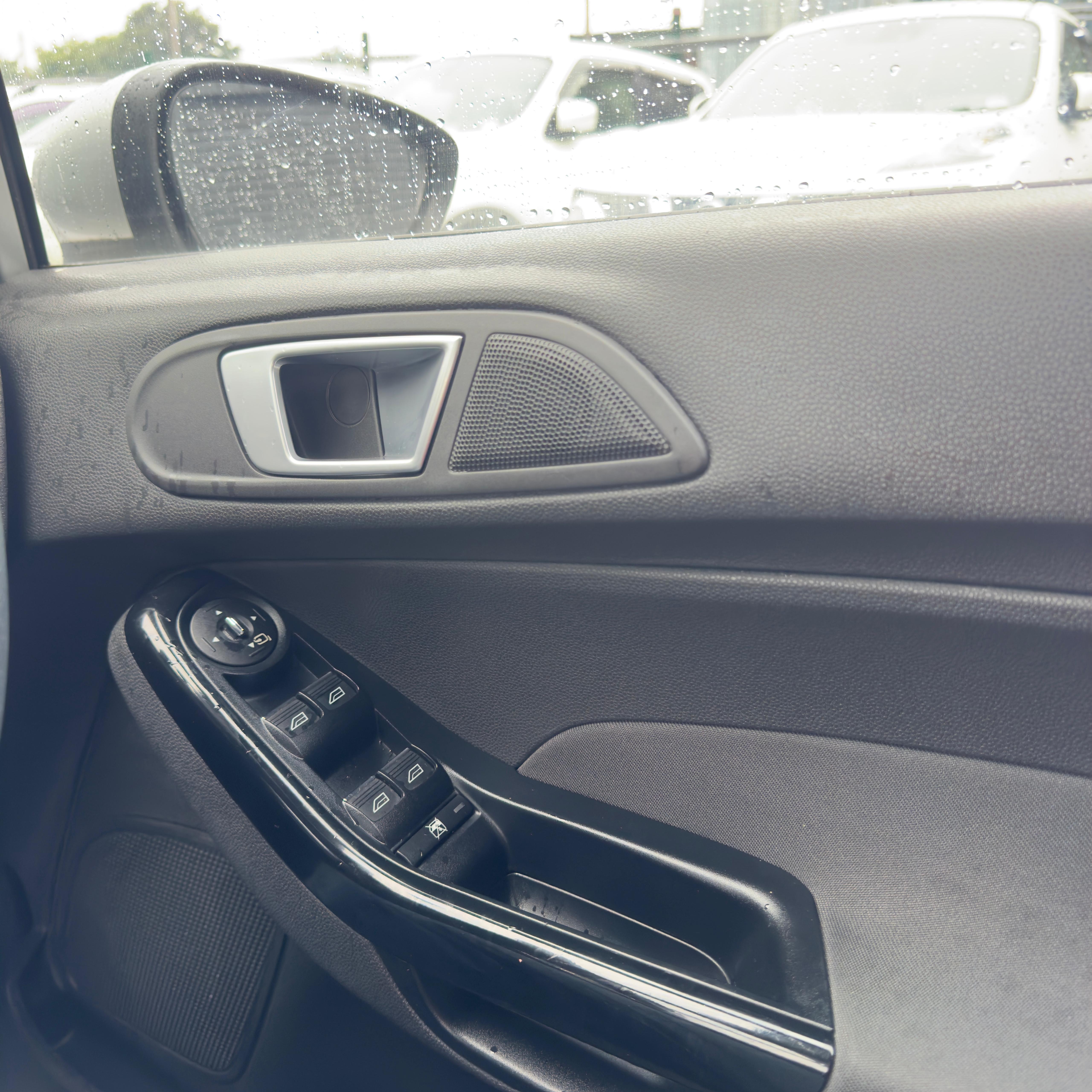 Ford Fiesta Automatic 2015