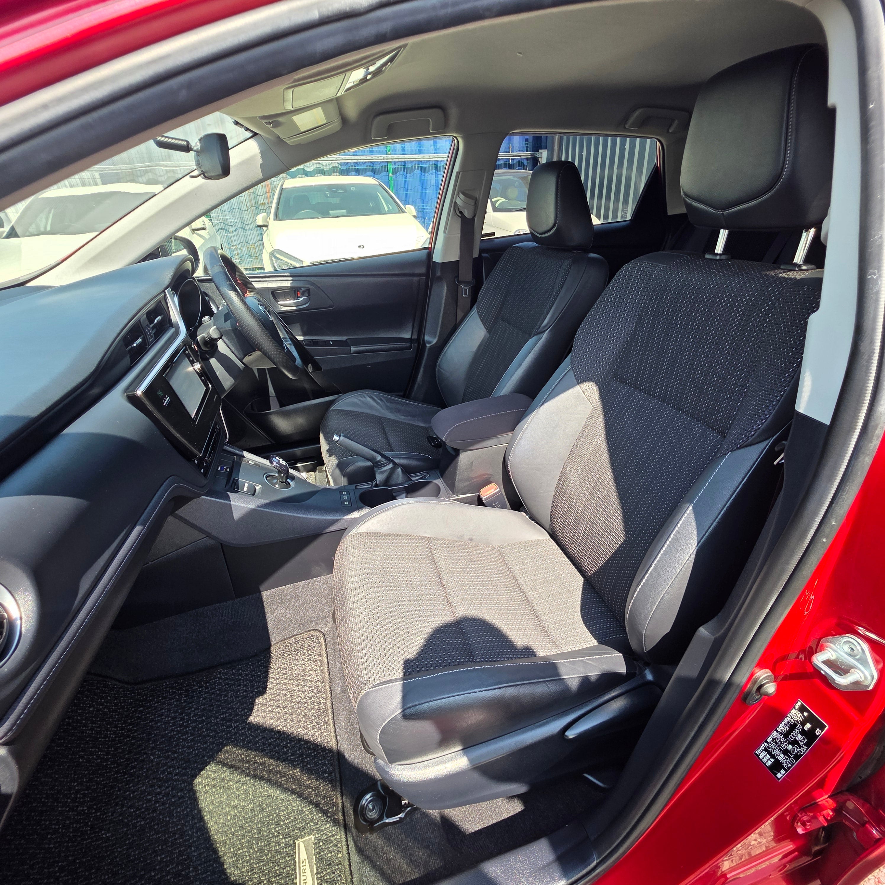 Toyota Auris 2017 Automatic Low Miles