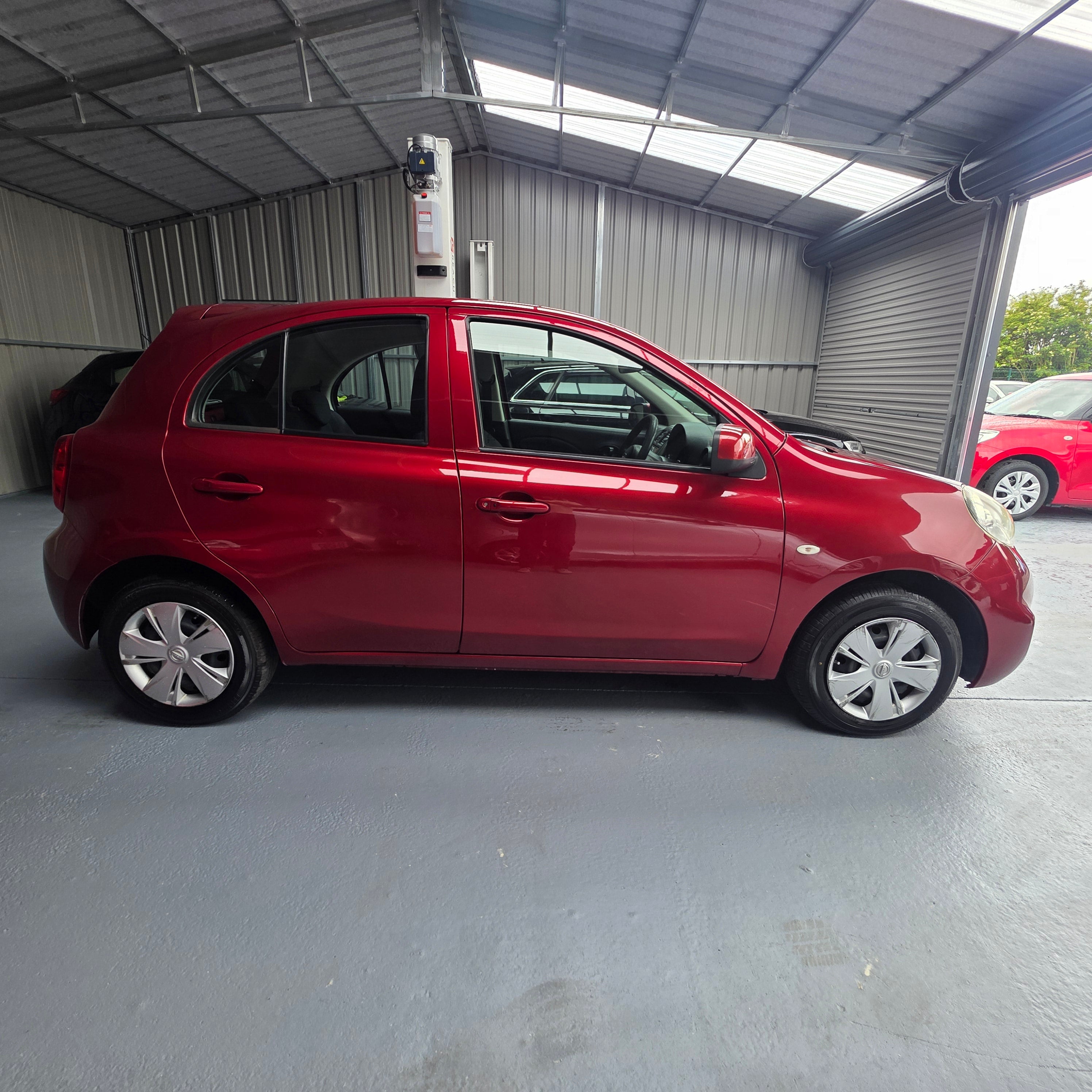 Nissan March Automatic 2014