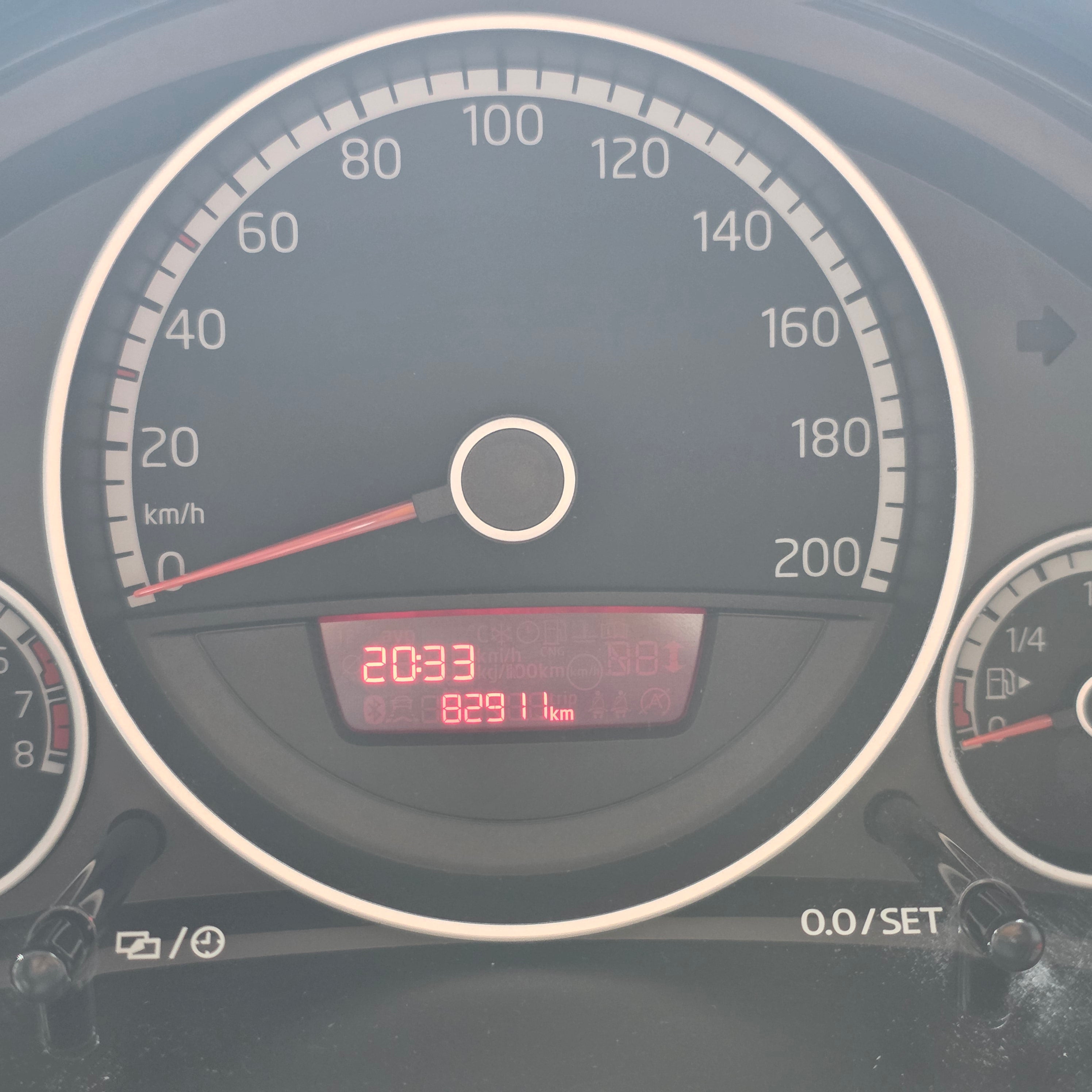 Volkswagen Up Automatic 2015