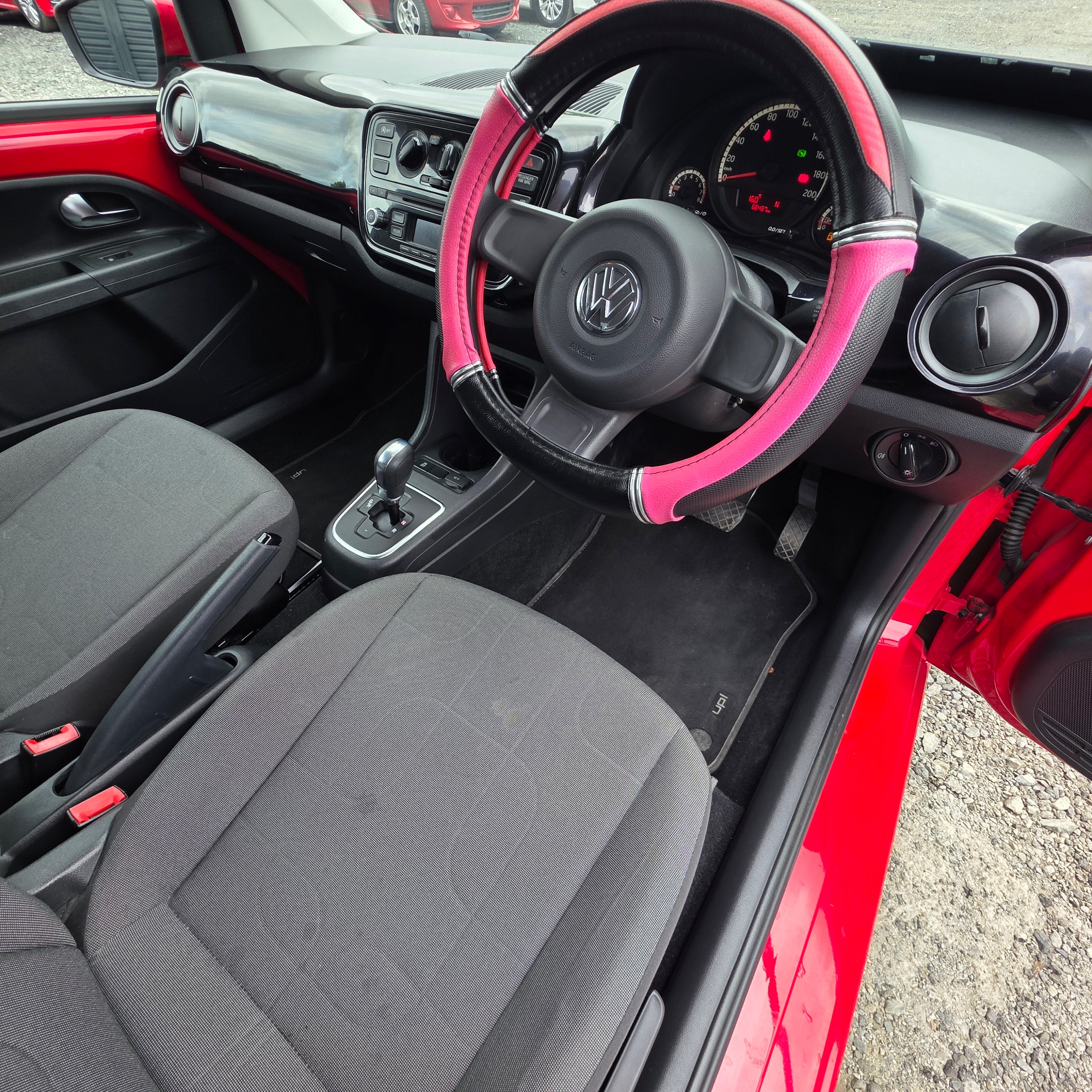 Volkswagen UP! Automatic 2015