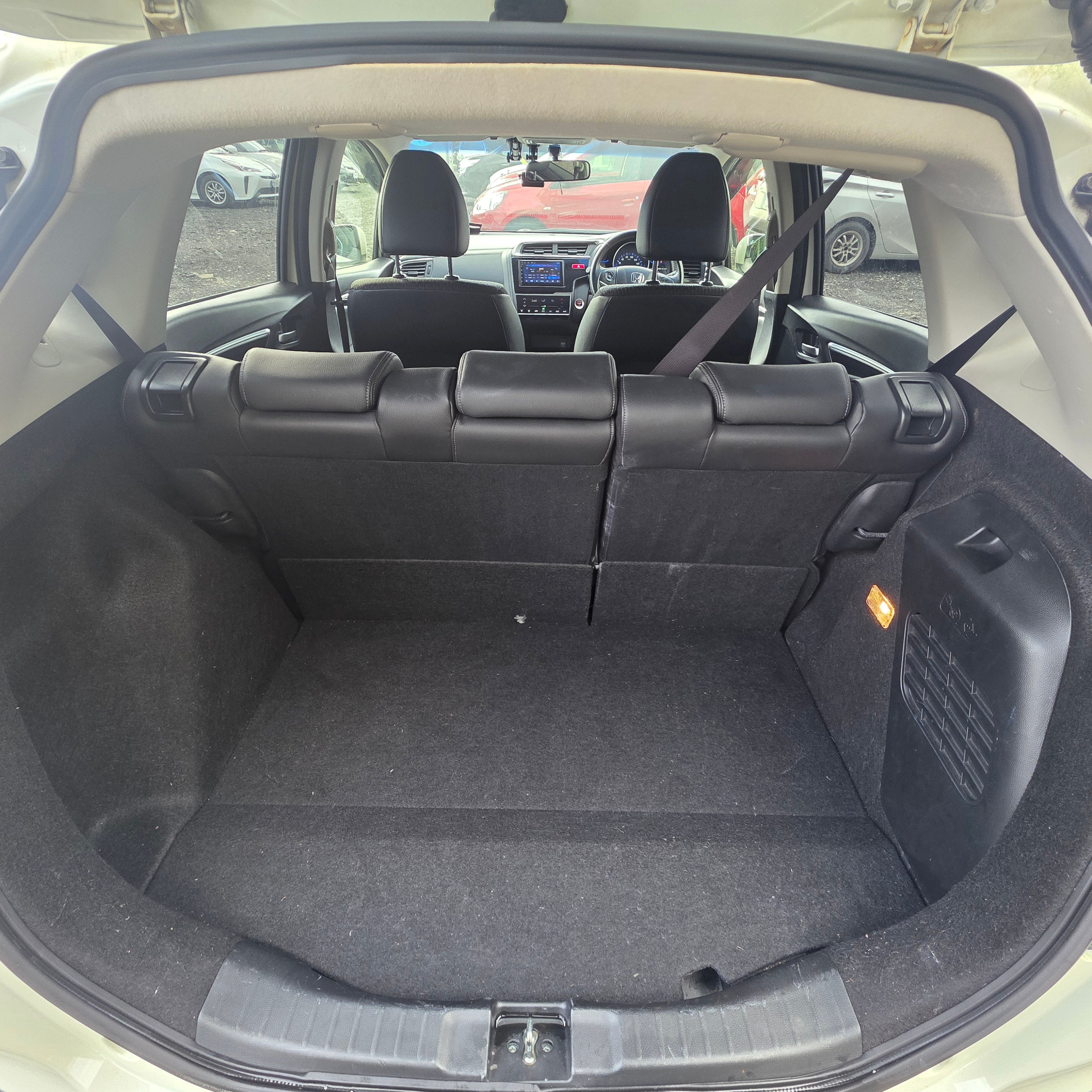 Honda Fit Hybrid Automatic 2014