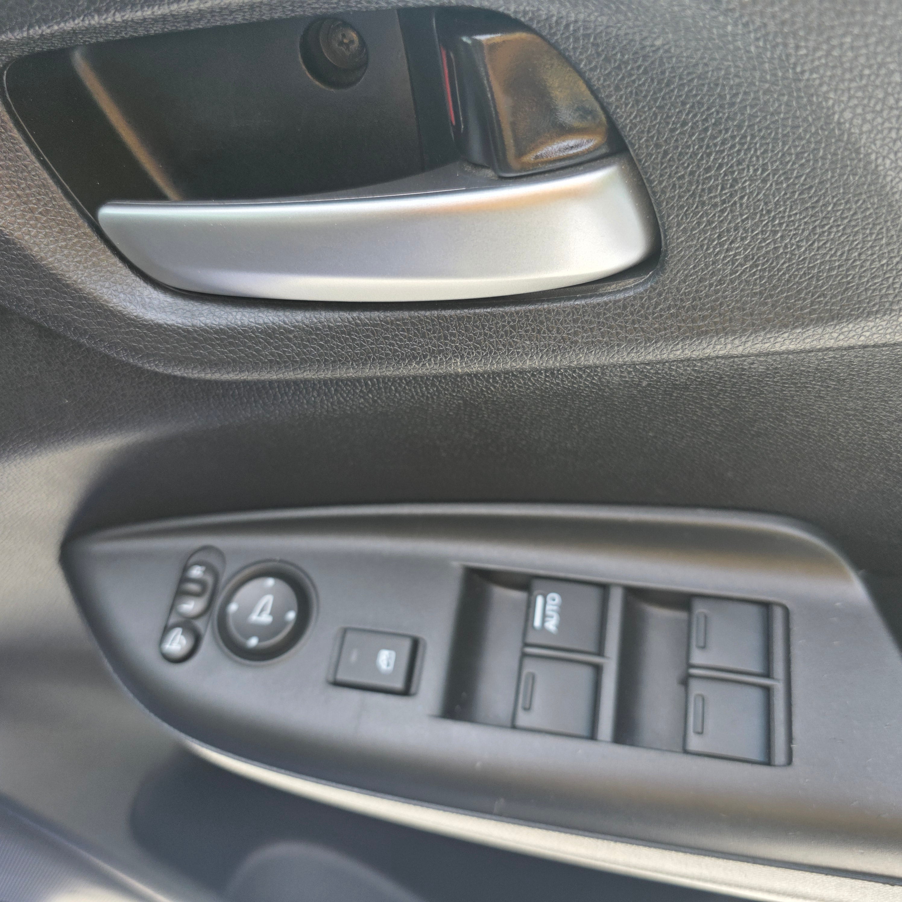 Honda Fit Hybrid Automatic 2017 Low Miles