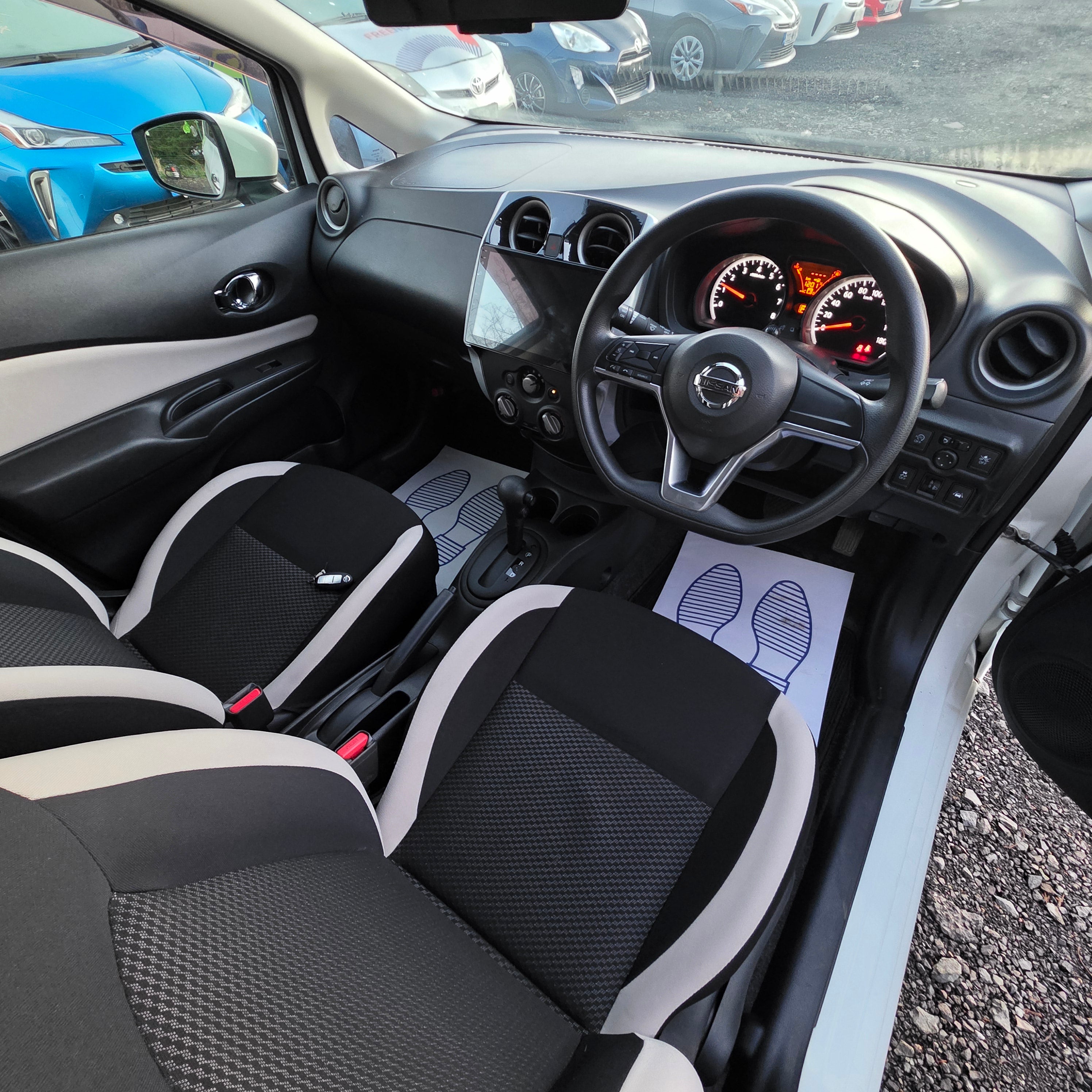 Nissan Note 2017 Automatic