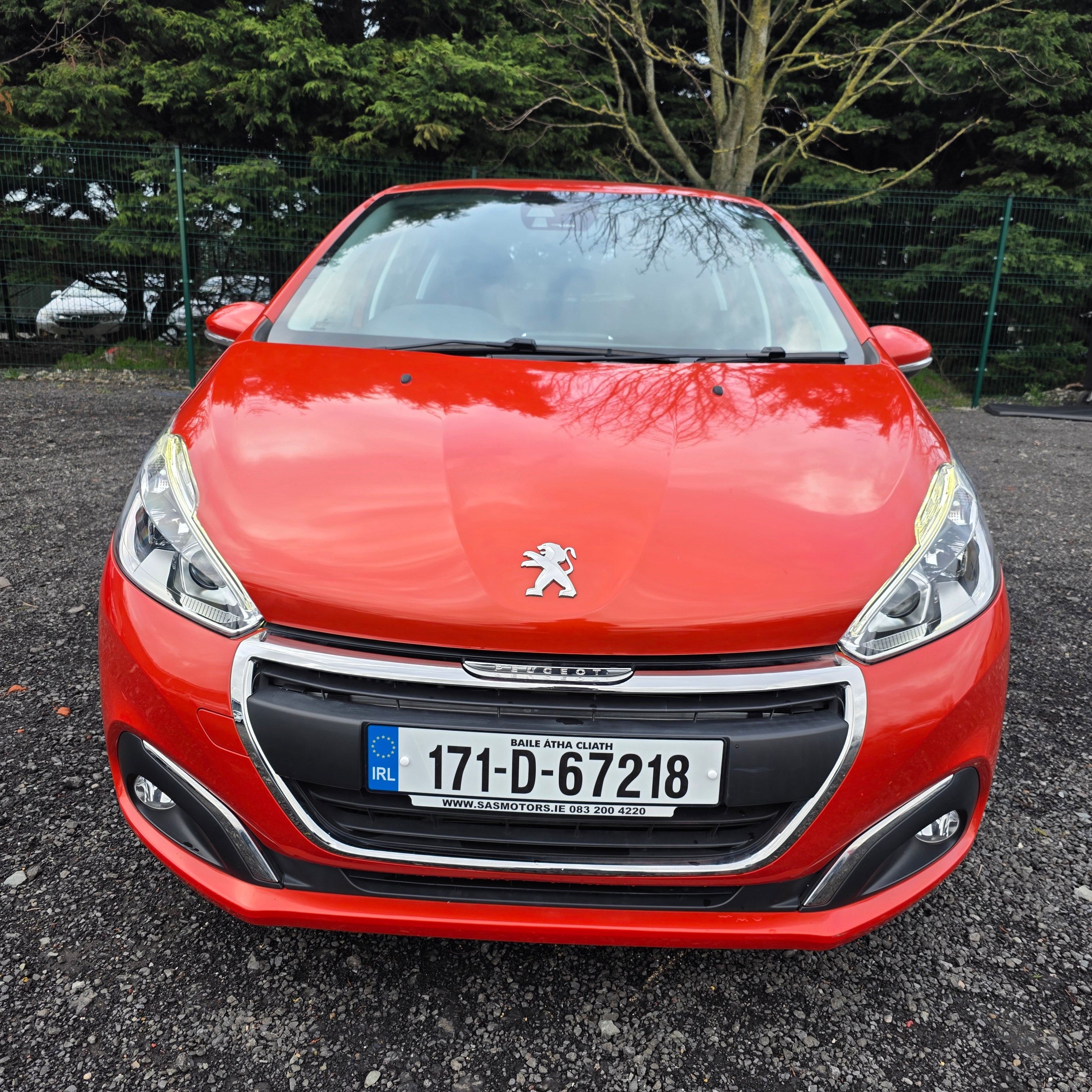 Peugeot 208 Automatic 2017 Low Miles