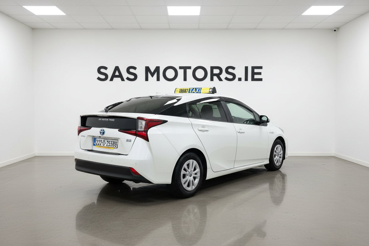 Toyota Prius 2022 Ready Taxi With Plate to Rent