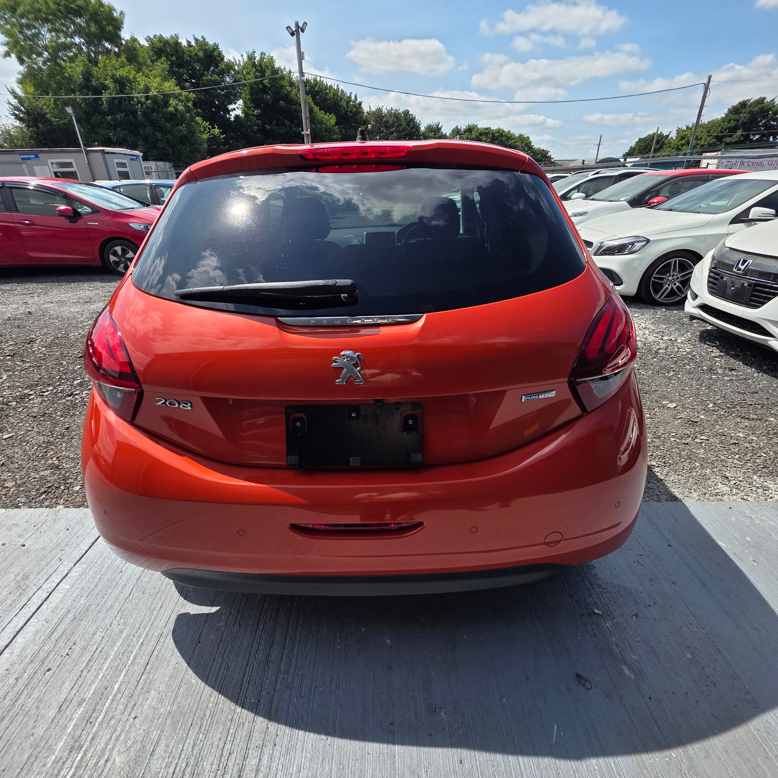 Peugeot 208 Automatic 2017 Low Miles
