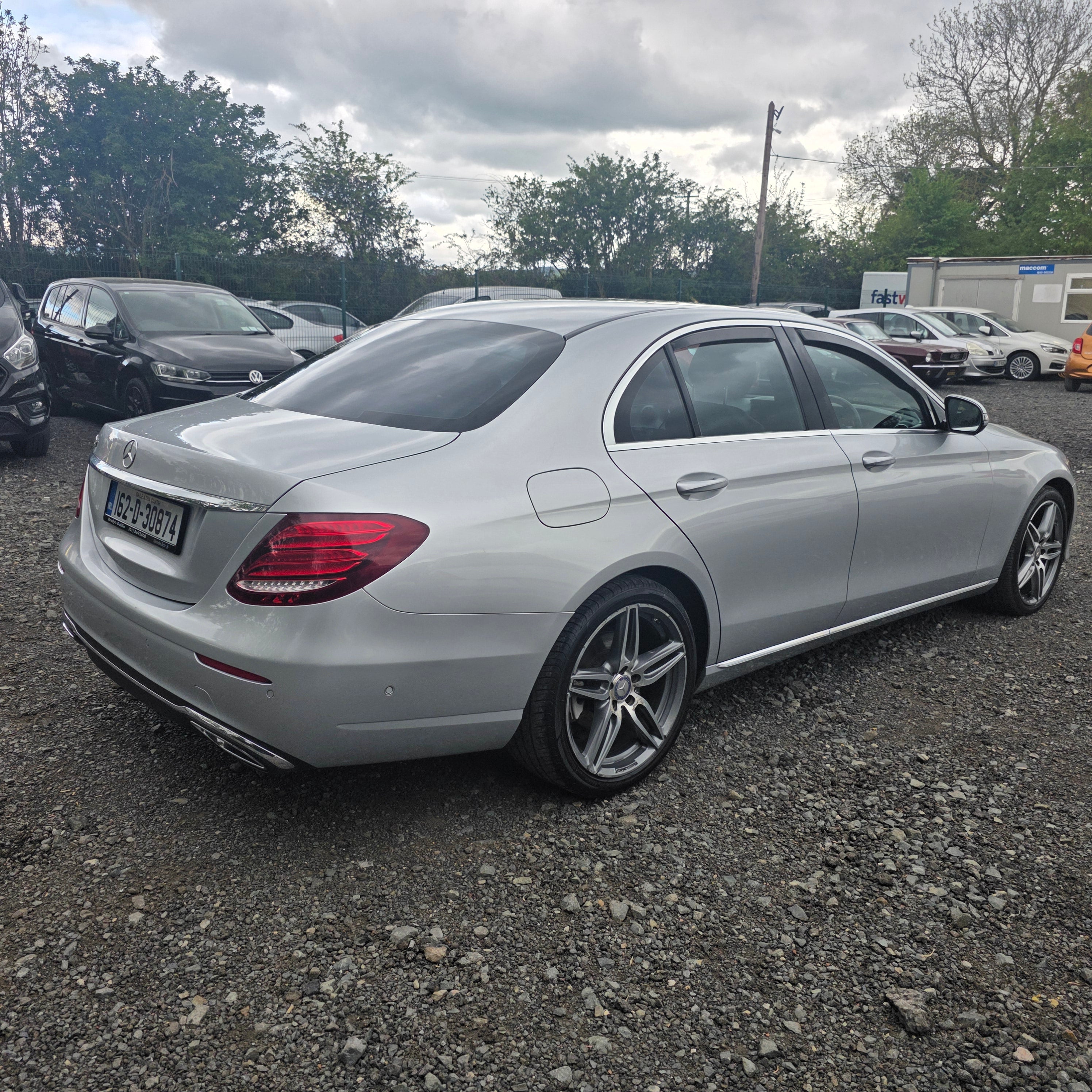 Mercedes-Benz E220d Automatic  2016
