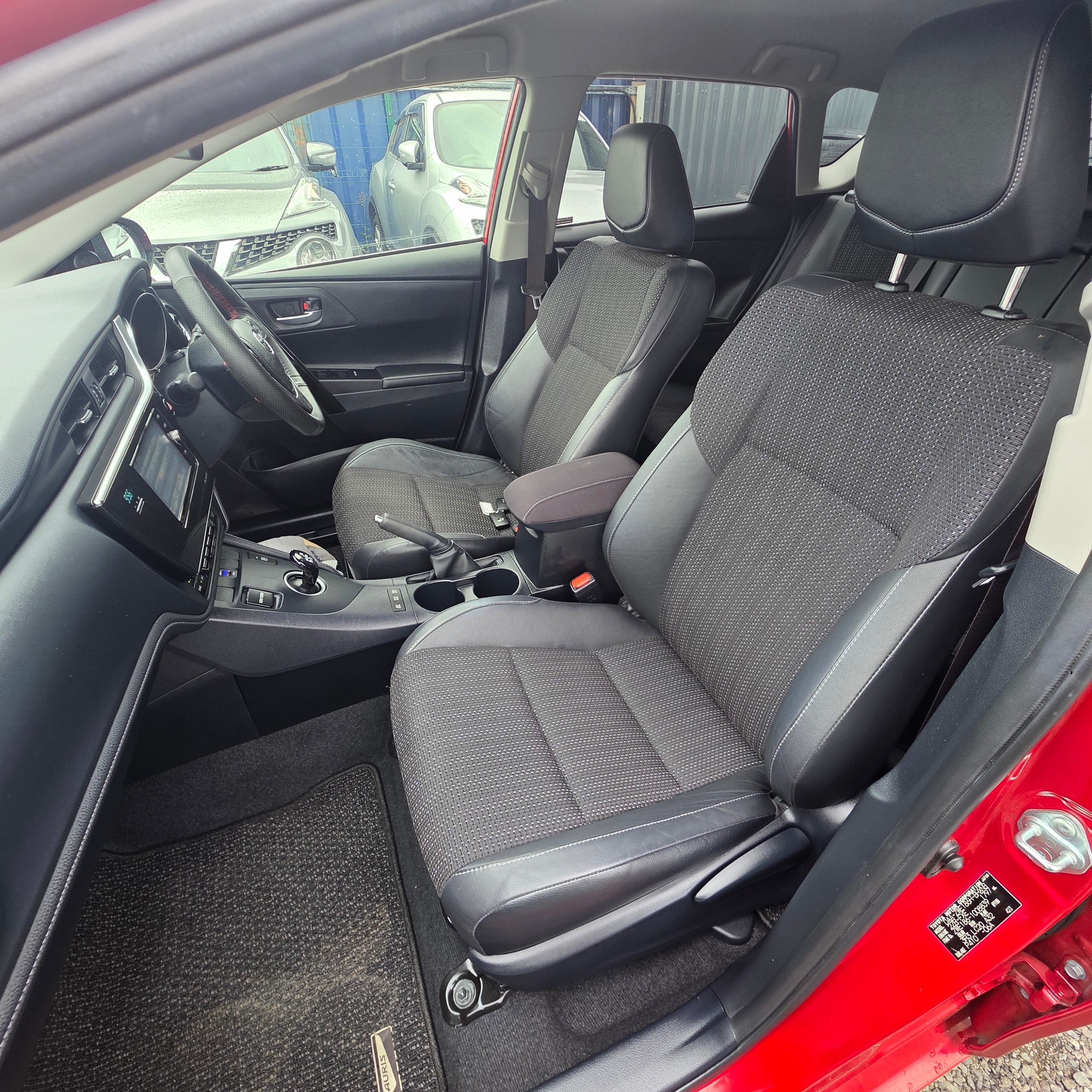Toyota Auris Hybrid Automatic 2017 Low Miles
