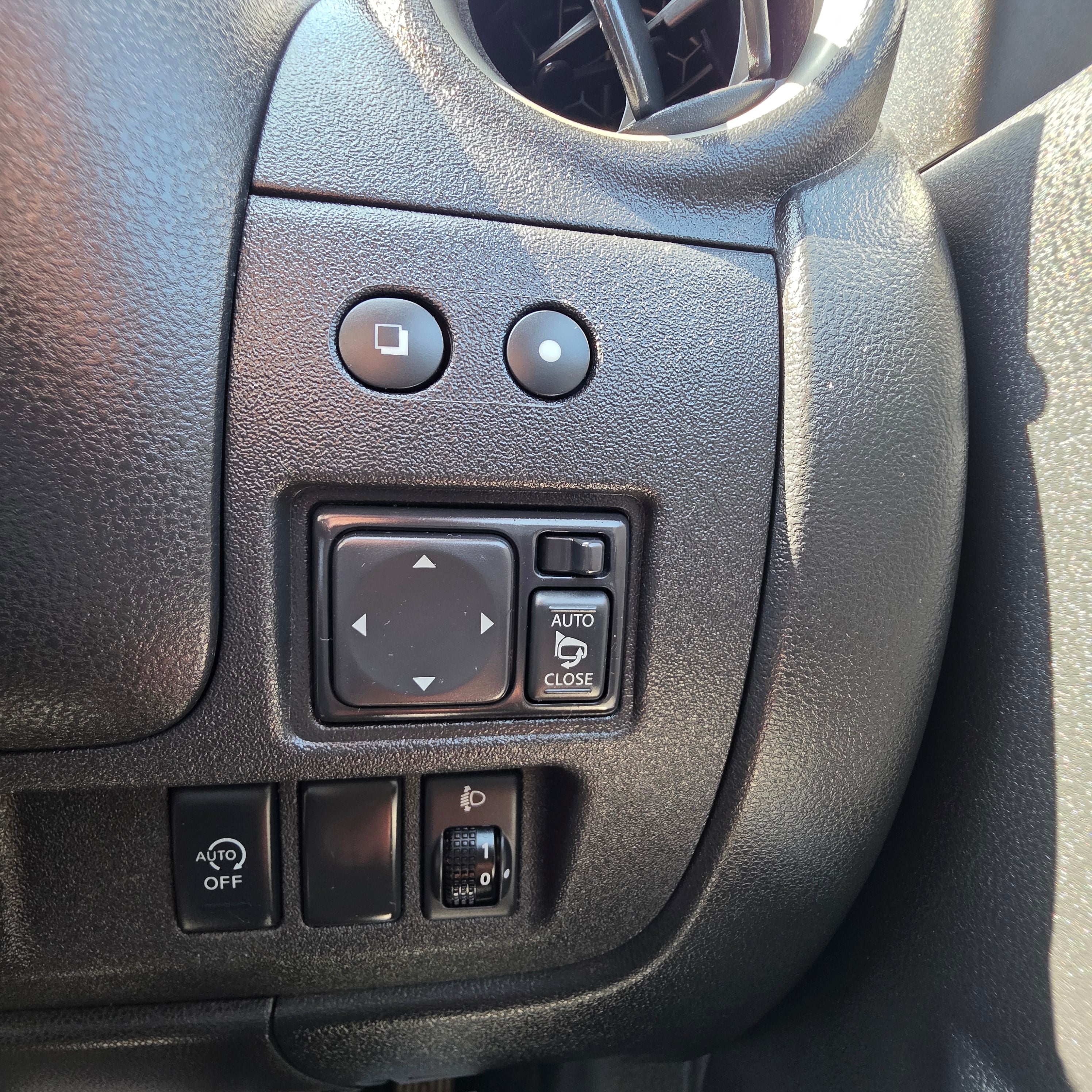 Nissan March Automatic 2014