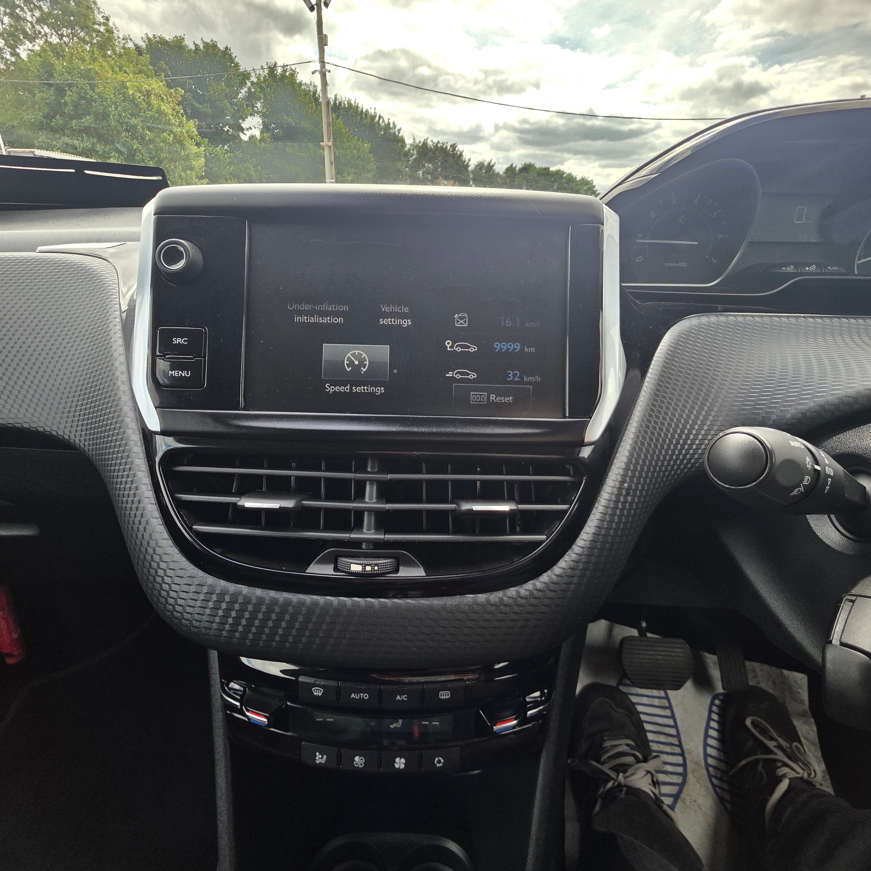 Peugeot 208 Automatic 2017