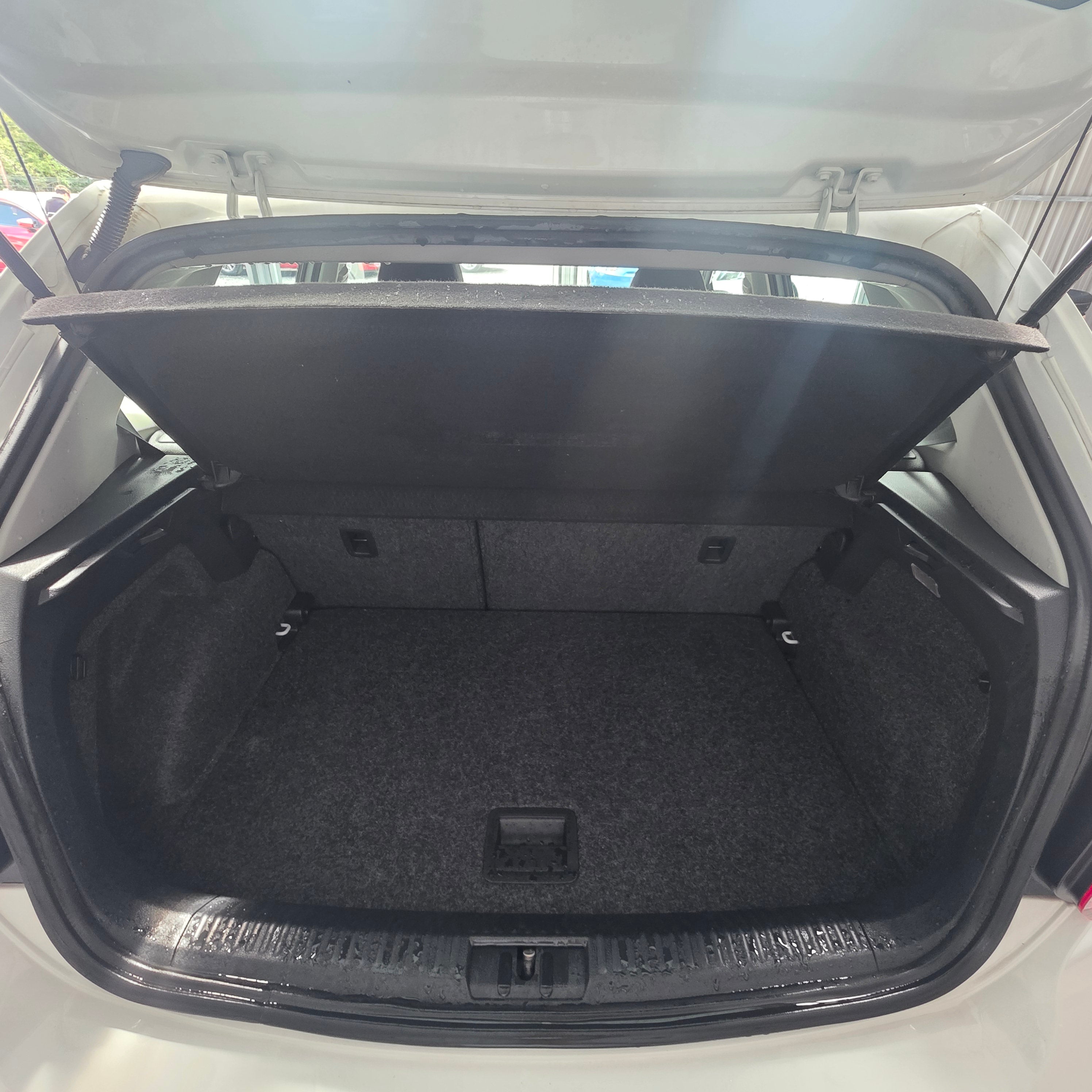 Volkswagen Polo Automatic 2014