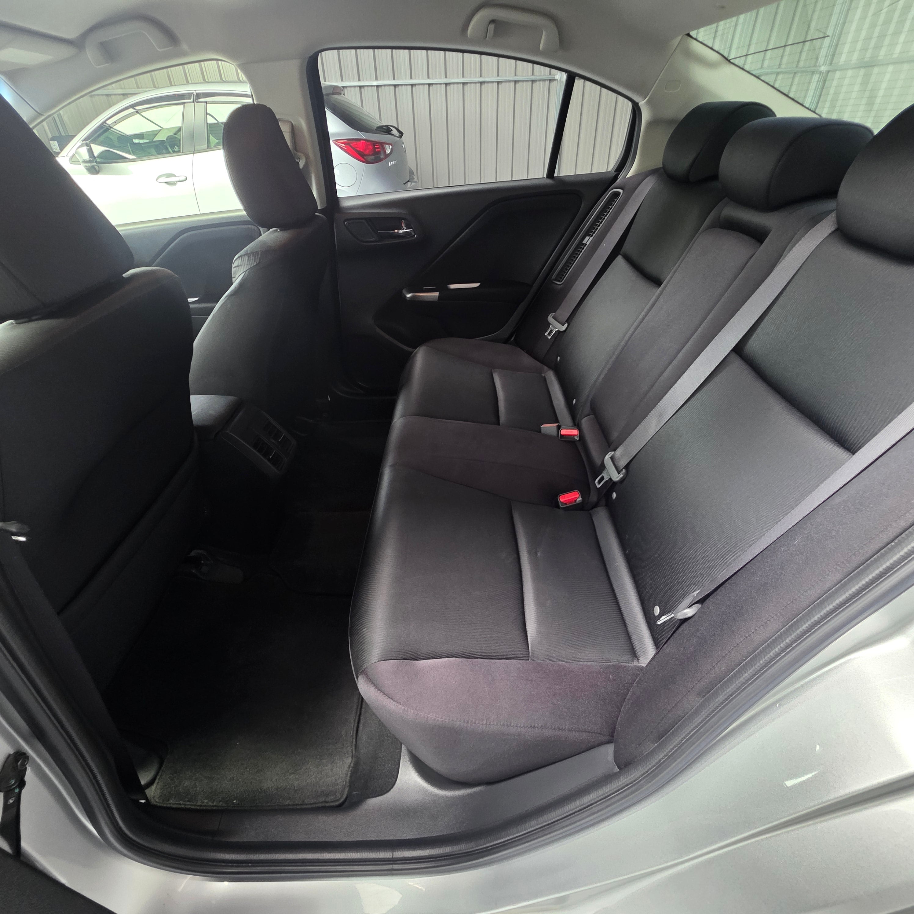 Honda Grace 2015 Automatic